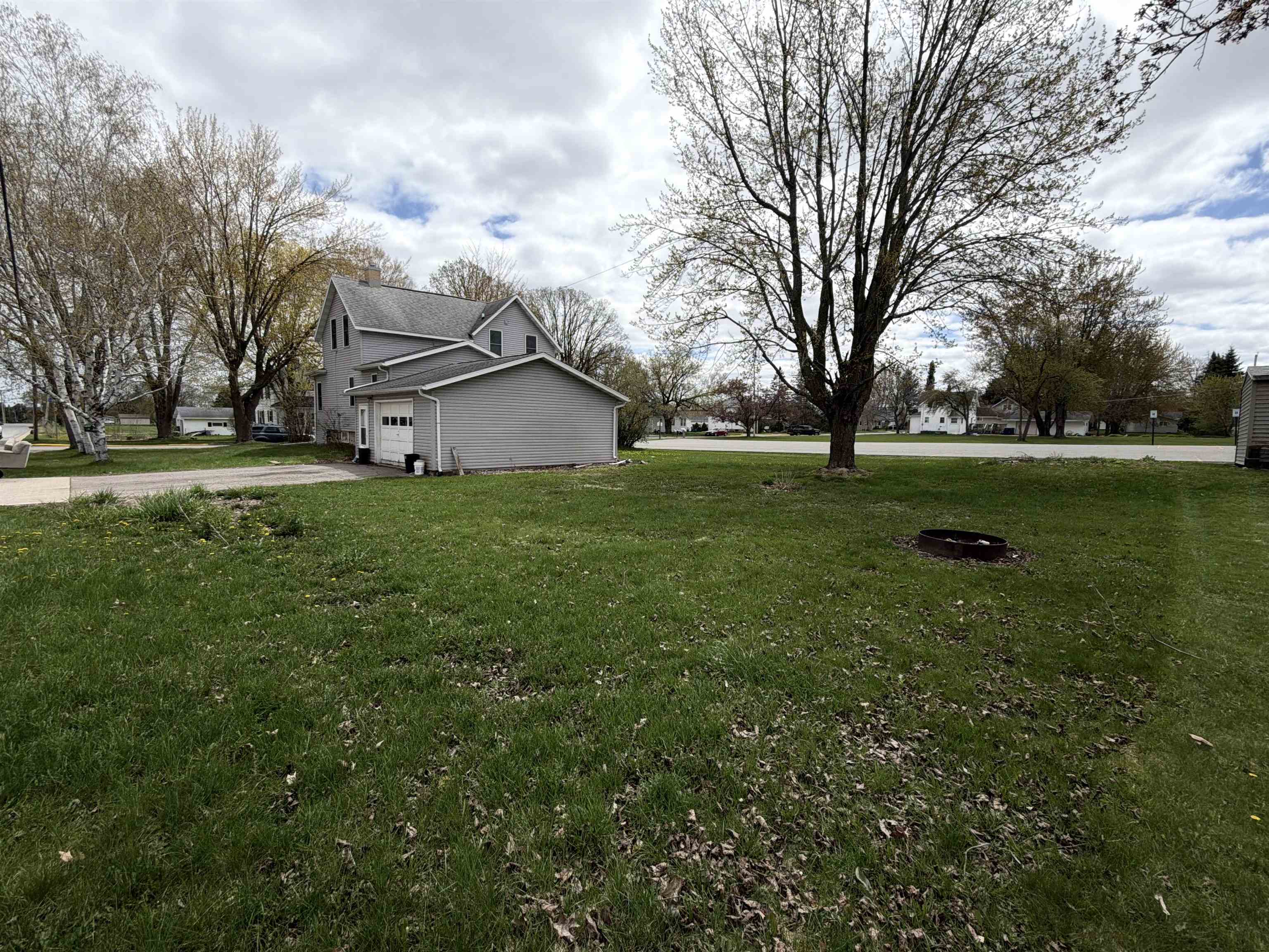 213530 LEGION STREET, Stratford, Wisconsin 54484, 2 Bedrooms Bedrooms, ,2 BathroomsBathrooms,Residential,For Sale,213530 LEGION STREET,22601858