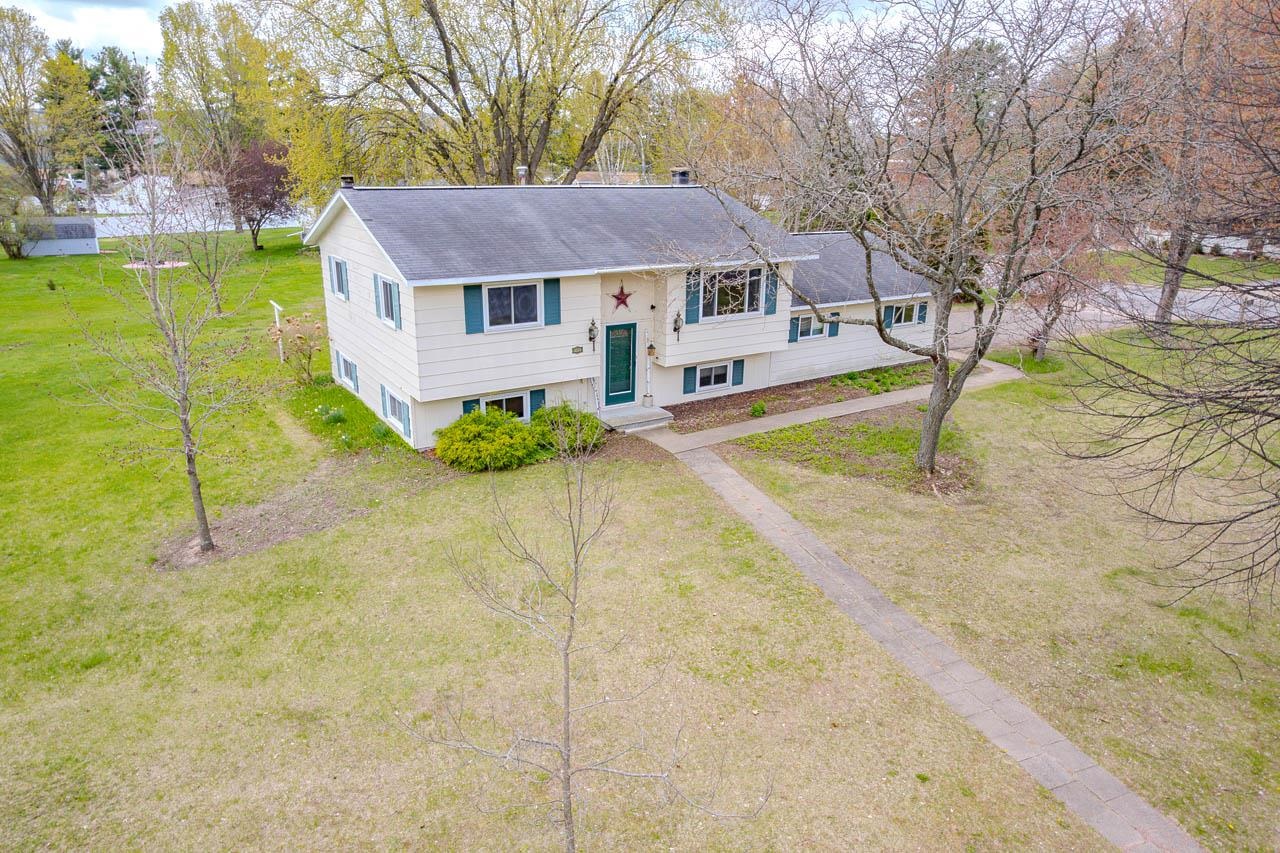 3513 HONEYSUCKLE LANE, Wausau, Wisconsin 54401, 3 Bedrooms Bedrooms, ,1 BathroomBathrooms,Residential,For Sale,3513 HONEYSUCKLE LANE,22601859