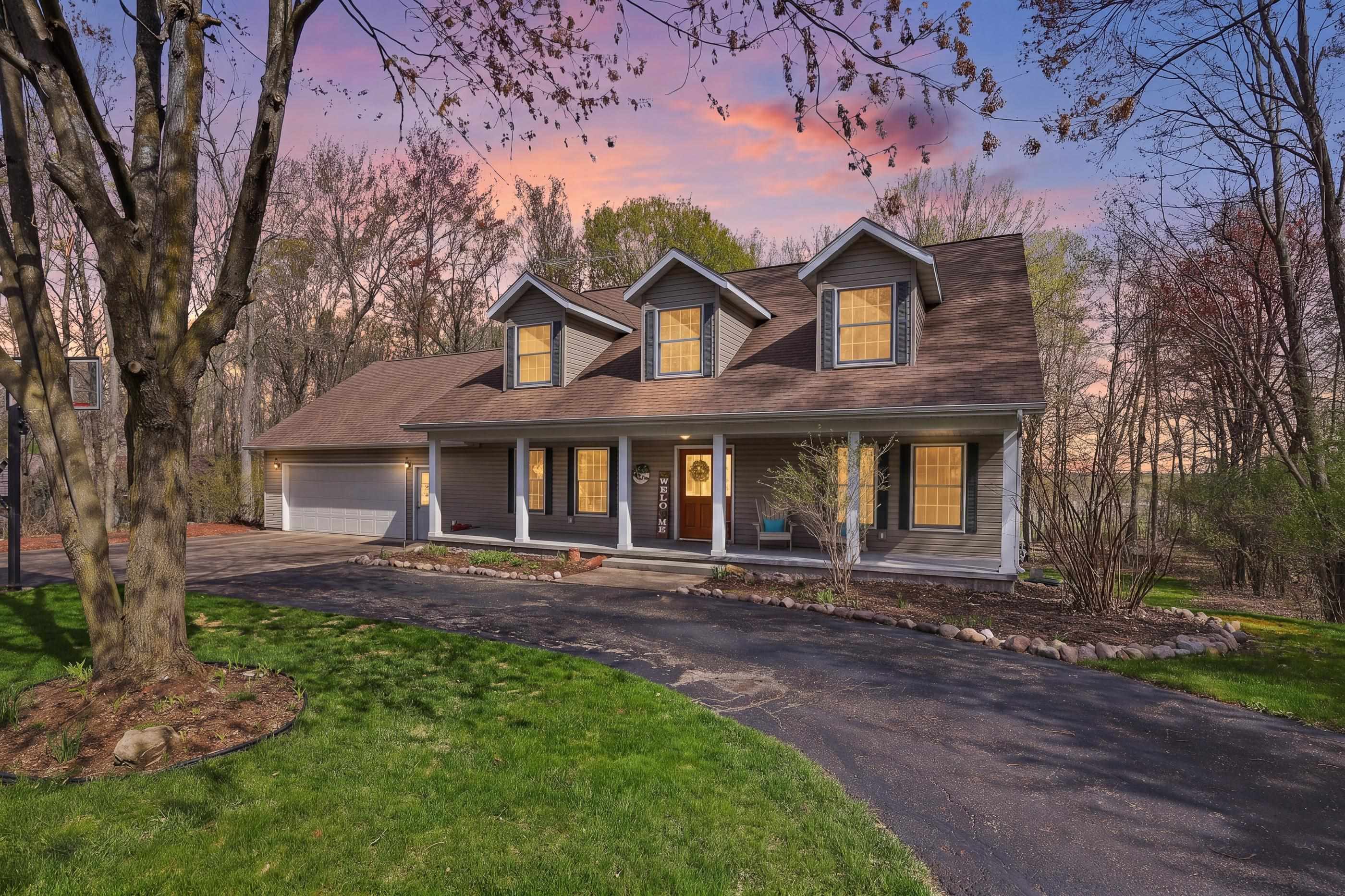 E2040 CURTIS LANE, Iola, Wisconsin 54945, 4 Bedrooms Bedrooms, ,3 BathroomsBathrooms,Residential,For Sale,E2040 CURTIS LANE,22601865