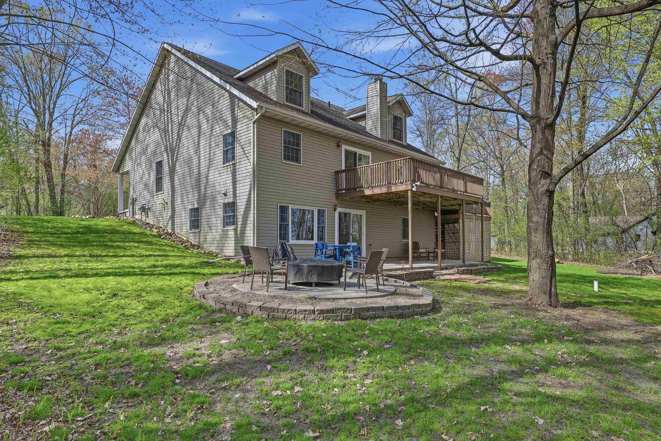 E2040 CURTIS LANE, Iola, Wisconsin 54945, 4 Bedrooms Bedrooms, ,3 BathroomsBathrooms,Residential,For Sale,E2040 CURTIS LANE,22601865