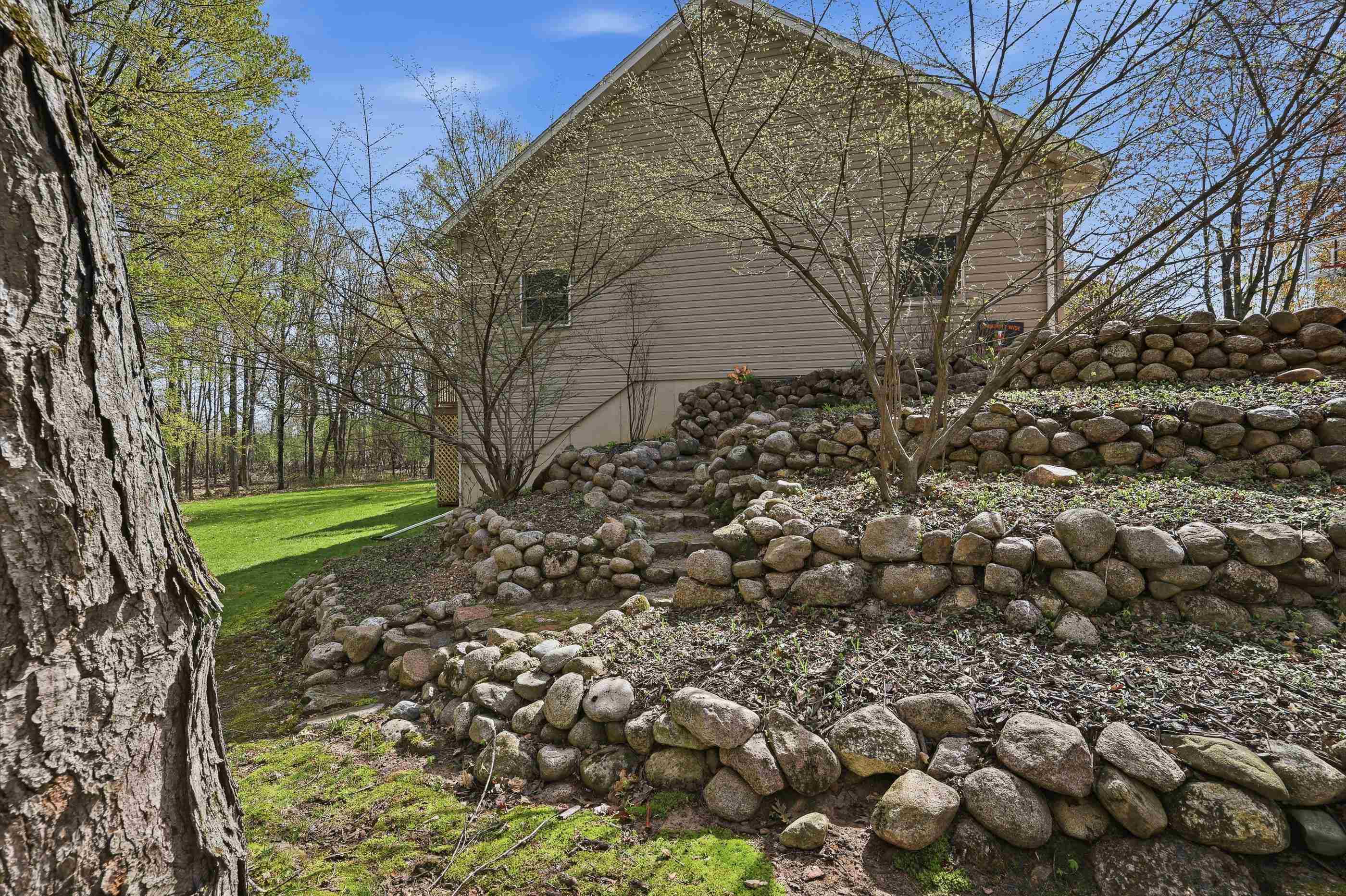 E2040 CURTIS LANE, Iola, Wisconsin 54945, 4 Bedrooms Bedrooms, ,3 BathroomsBathrooms,Residential,For Sale,E2040 CURTIS LANE,22601865