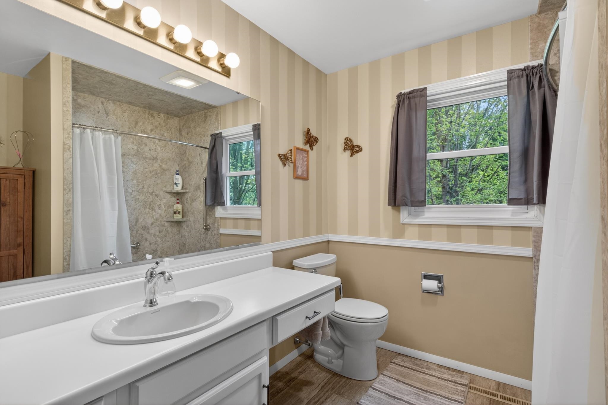 5010 AUBURN AVENUE, Wisconsin Rapids, Wisconsin 54494, 3 Bedrooms Bedrooms, ,2 BathroomsBathrooms,Residential,For Sale,5010 AUBURN AVENUE,22601867