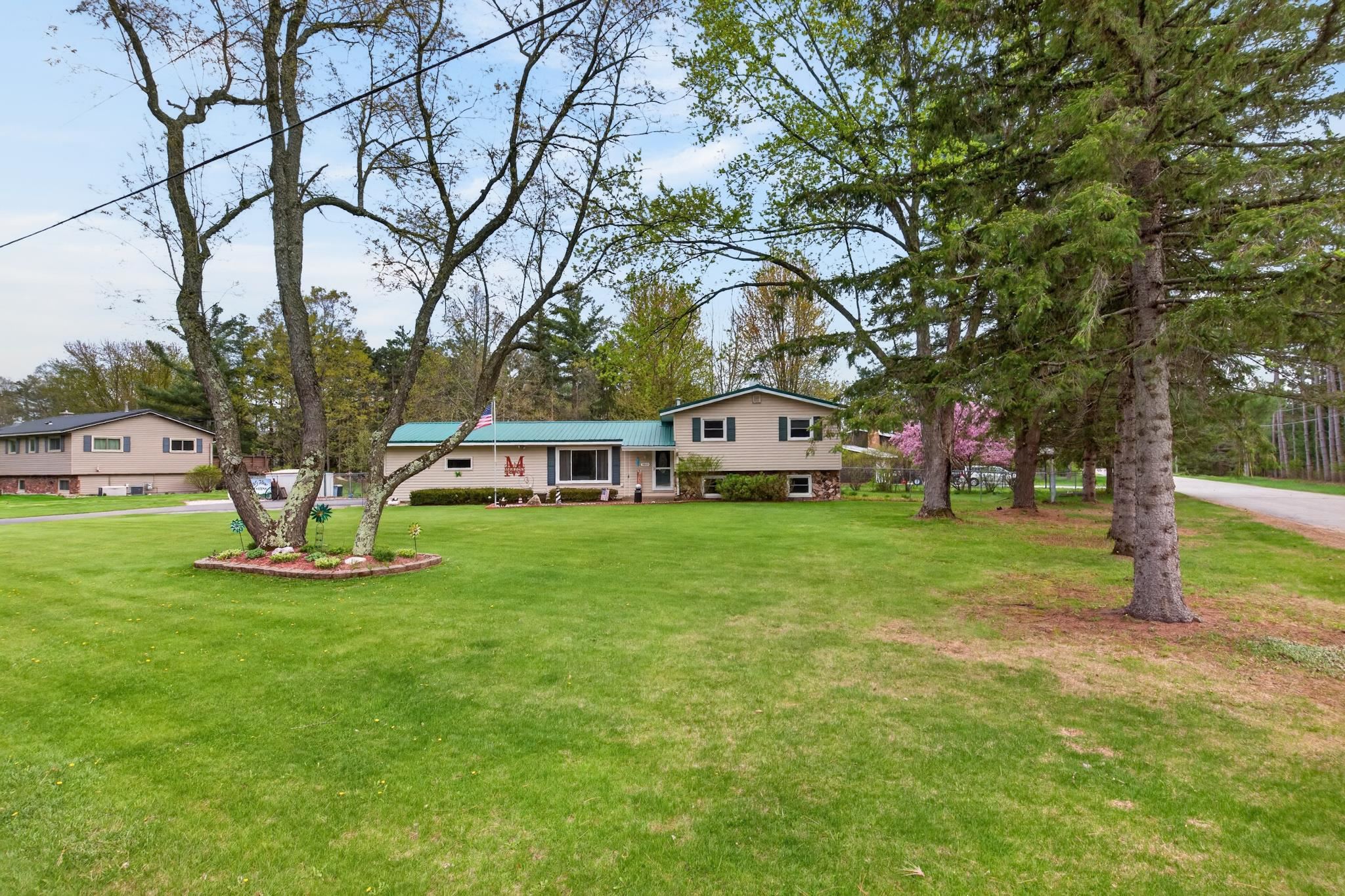 5010 AUBURN AVENUE, Wisconsin Rapids, Wisconsin 54494, 3 Bedrooms Bedrooms, ,2 BathroomsBathrooms,Residential,For Sale,5010 AUBURN AVENUE,22601867