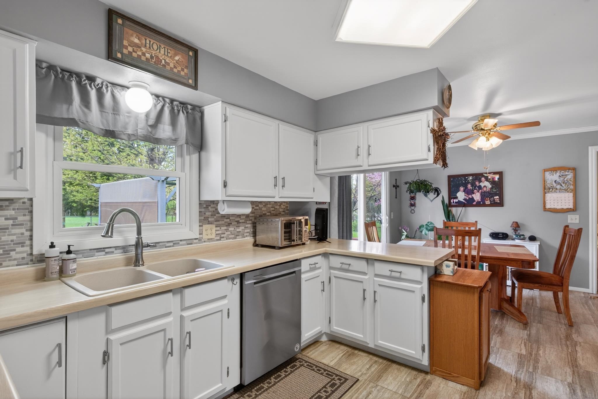 5010 AUBURN AVENUE, Wisconsin Rapids, Wisconsin 54494, 3 Bedrooms Bedrooms, ,2 BathroomsBathrooms,Residential,For Sale,5010 AUBURN AVENUE,22601867