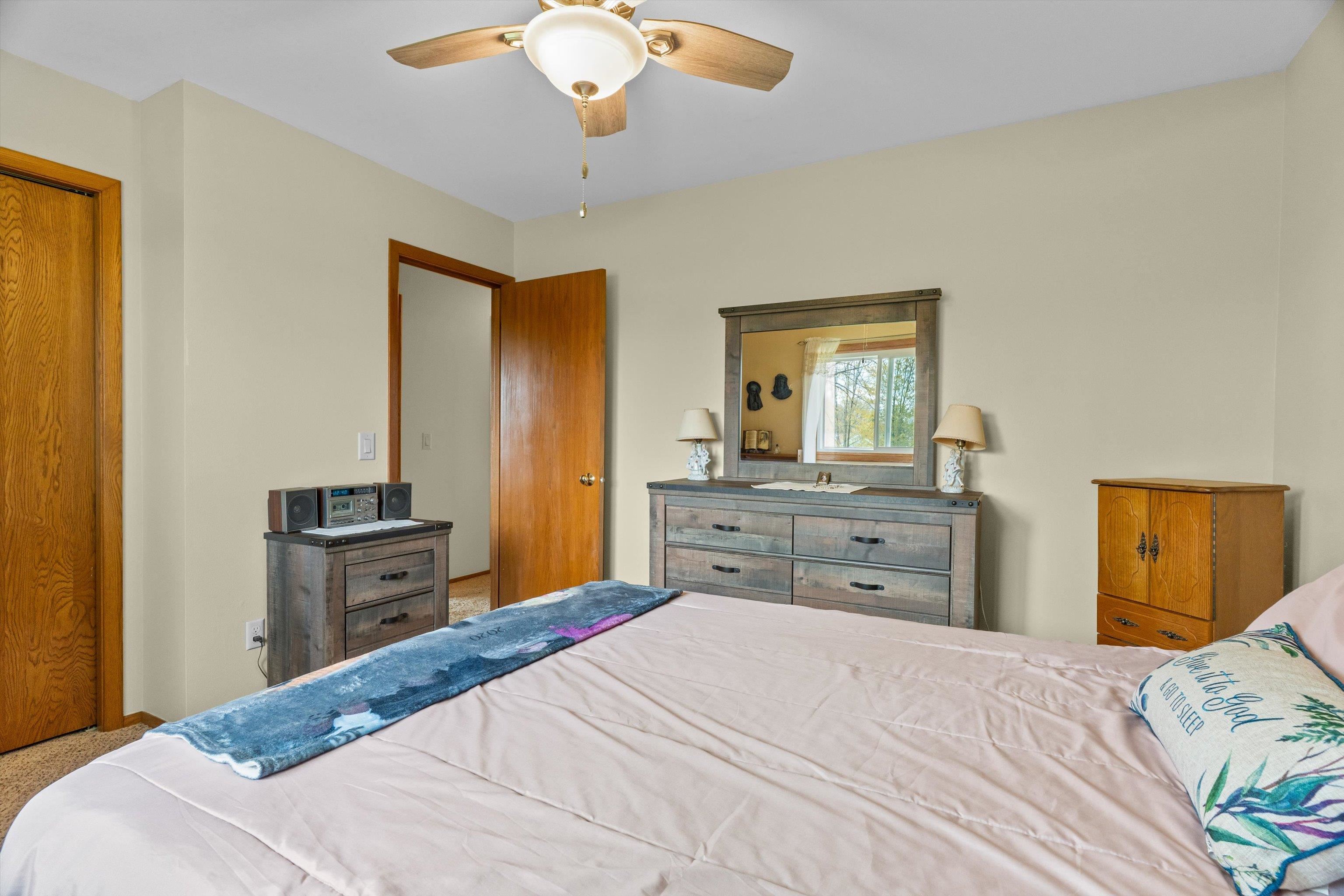 715 N HINMAN AVENUE, Marshfield, Wisconsin 54449, 3 Bedrooms Bedrooms, ,2 BathroomsBathrooms,Residential,For Sale,715 N HINMAN AVENUE,22601868