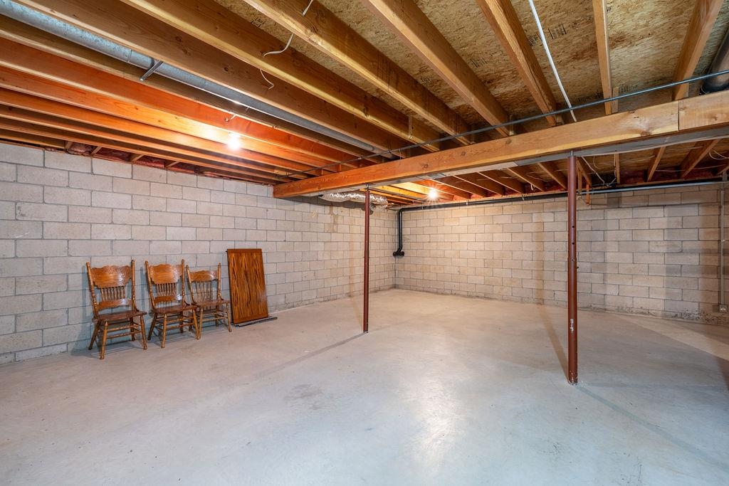 7930 CARILLON DRIVE, Wisconsin Rapids, Wisconsin 54494, 3 Bedrooms Bedrooms, ,2 BathroomsBathrooms,Residential,For Sale,7930 CARILLON DRIVE,22601870