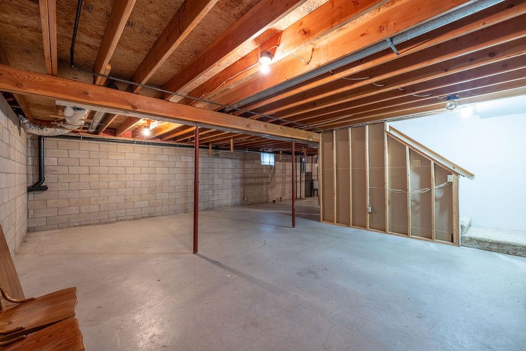 7930 CARILLON DRIVE, Wisconsin Rapids, Wisconsin 54494, 3 Bedrooms Bedrooms, ,2 BathroomsBathrooms,Residential,For Sale,7930 CARILLON DRIVE,22601870
