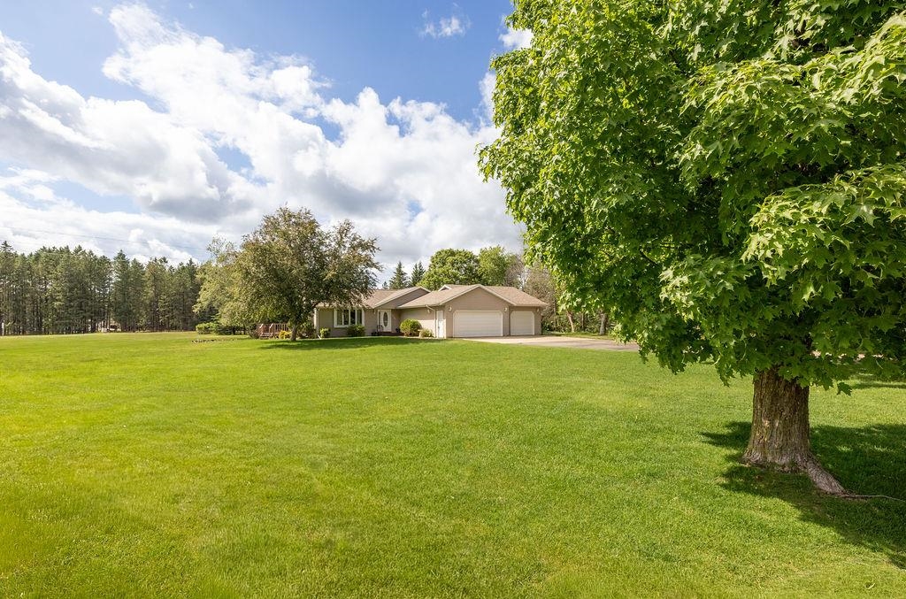 7930 CARILLON DRIVE, Wisconsin Rapids, Wisconsin 54494, 3 Bedrooms Bedrooms, ,2 BathroomsBathrooms,Residential,For Sale,7930 CARILLON DRIVE,22601870