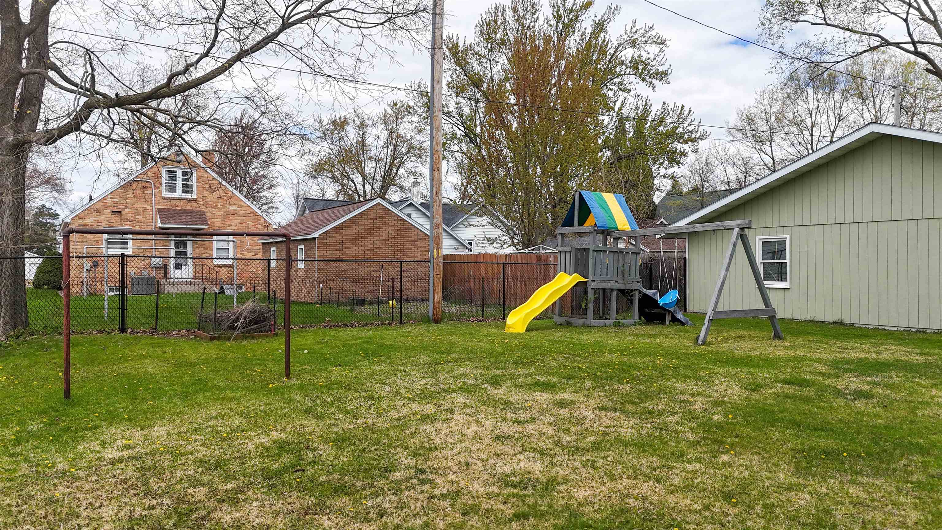 2024 CENTER STREET, Stevens Point, Wisconsin 54481, 4 Bedrooms Bedrooms, ,2 BathroomsBathrooms,Residential,For Sale,2024 CENTER STREET,22601877