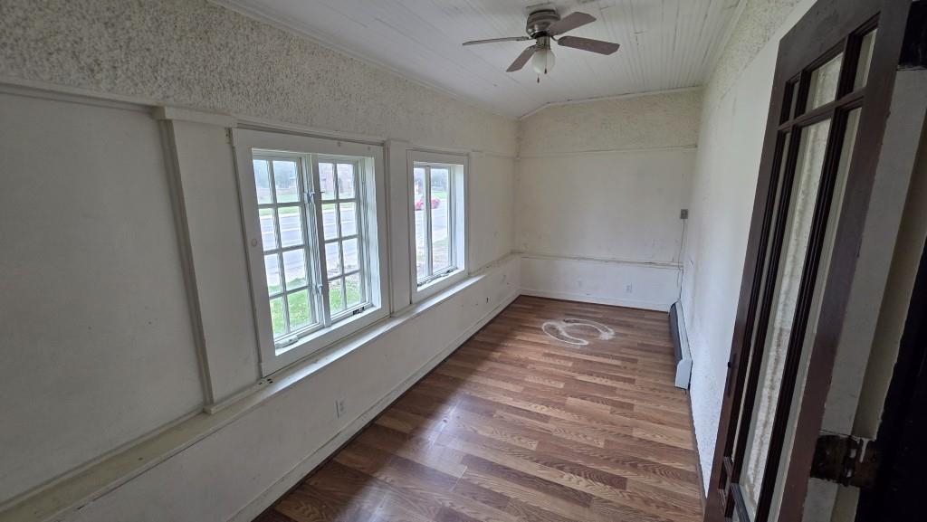 1418 GRAND AVENUE, Wausau, Wisconsin 54403, 4 Bedrooms Bedrooms, ,1 BathroomBathrooms,Residential,For Sale,1418 GRAND AVENUE,22601878
