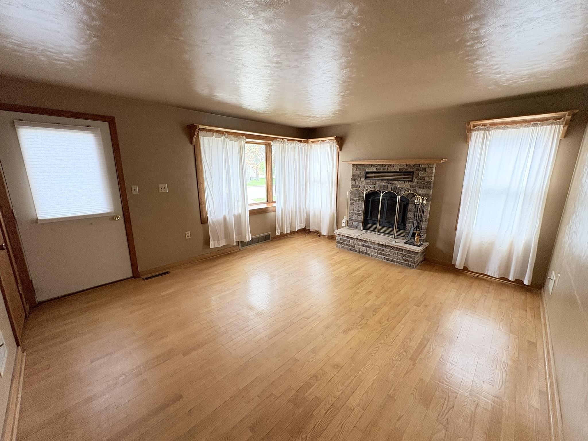 1521 MONROE STREET, Wisconsin Rapids, Wisconsin 54494, 2 Bedrooms Bedrooms, ,1 BathroomBathrooms,Residential,For Sale,1521 MONROE STREET,22601883