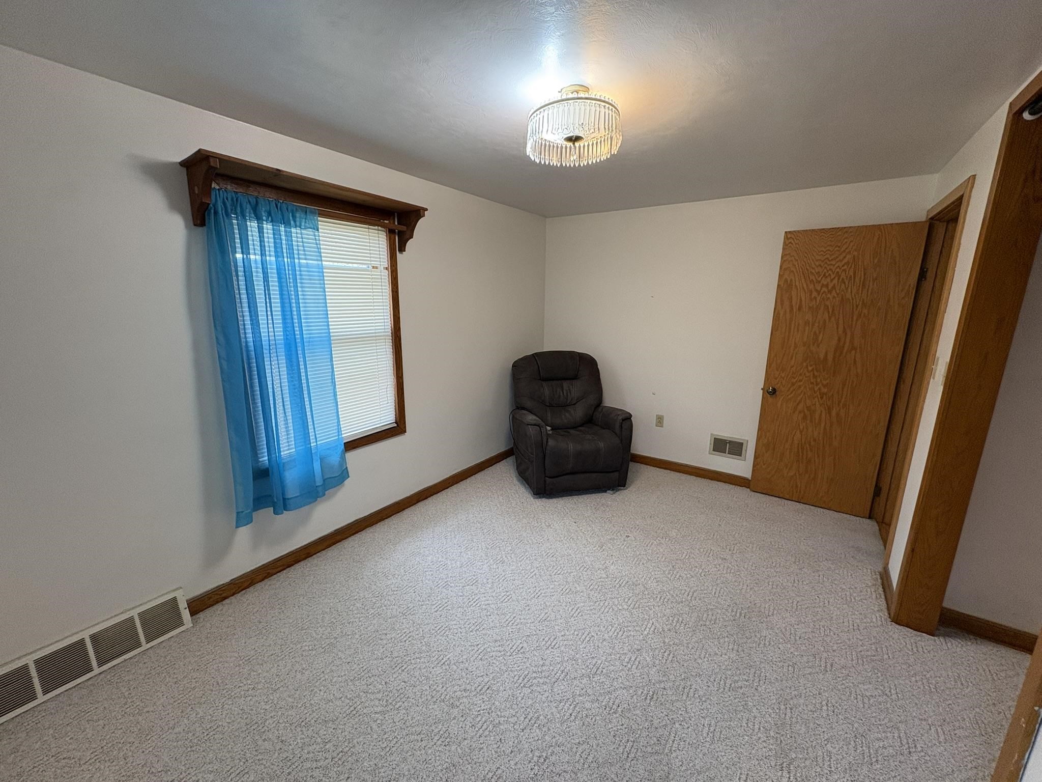 1521 MONROE STREET, Wisconsin Rapids, Wisconsin 54494, 2 Bedrooms Bedrooms, ,1 BathroomBathrooms,Residential,For Sale,1521 MONROE STREET,22601883
