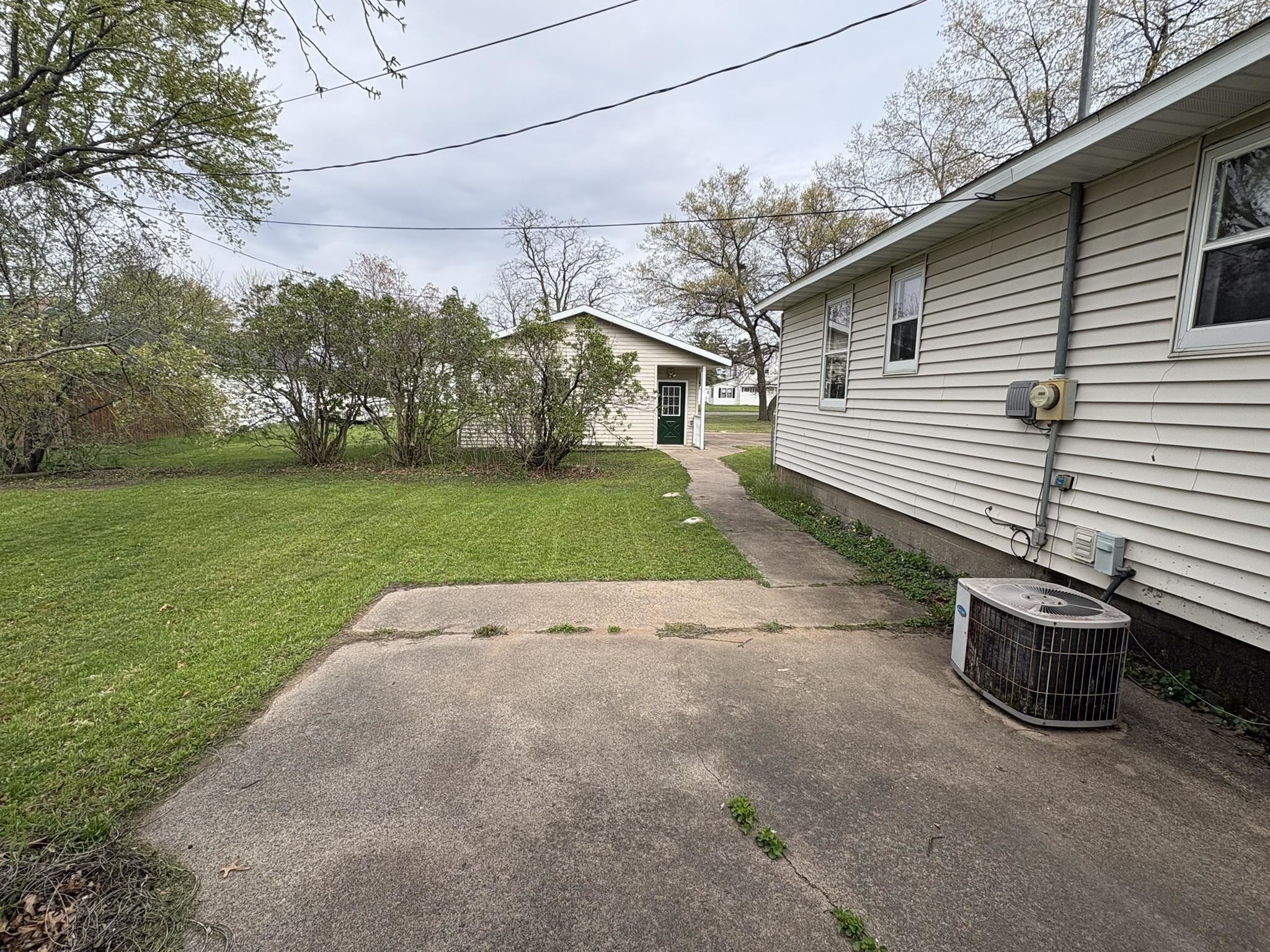 1521 MONROE STREET, Wisconsin Rapids, Wisconsin 54494, 2 Bedrooms Bedrooms, ,1 BathroomBathrooms,Residential,For Sale,1521 MONROE STREET,22601883