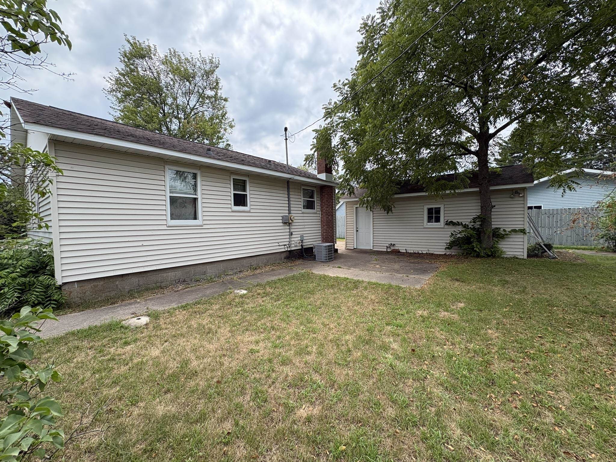 1521 MONROE STREET, Wisconsin Rapids, Wisconsin 54494, 2 Bedrooms Bedrooms, ,1 BathroomBathrooms,Residential,For Sale,1521 MONROE STREET,22601883