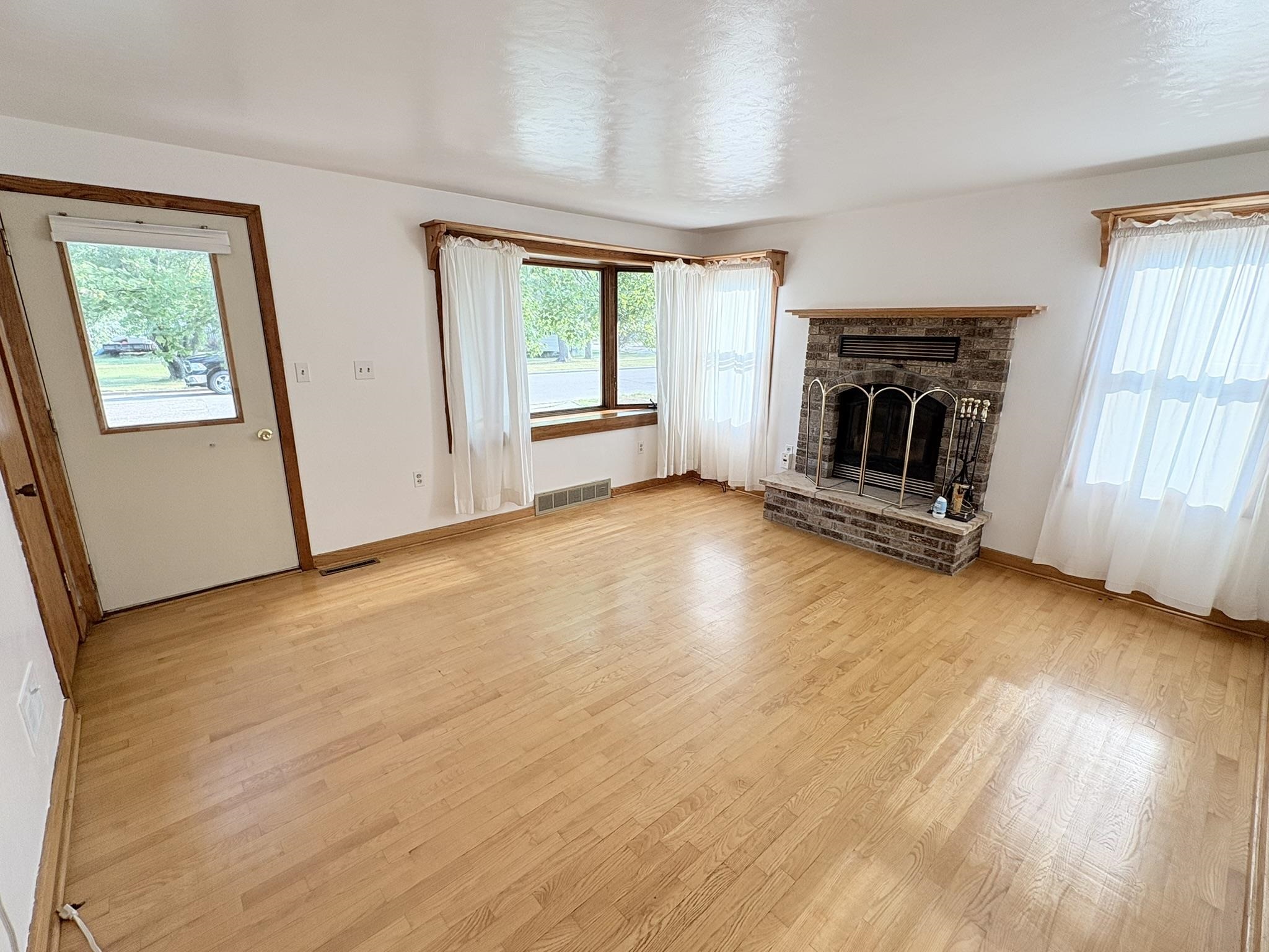 1521 MONROE STREET, Wisconsin Rapids, Wisconsin 54494, 2 Bedrooms Bedrooms, ,1 BathroomBathrooms,Residential,For Sale,1521 MONROE STREET,22601883