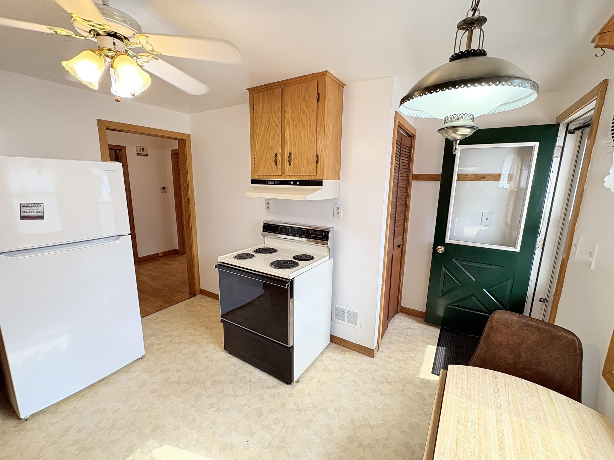 1521 MONROE STREET, Wisconsin Rapids, Wisconsin 54494, 2 Bedrooms Bedrooms, ,1 BathroomBathrooms,Residential,For Sale,1521 MONROE STREET,22601883
