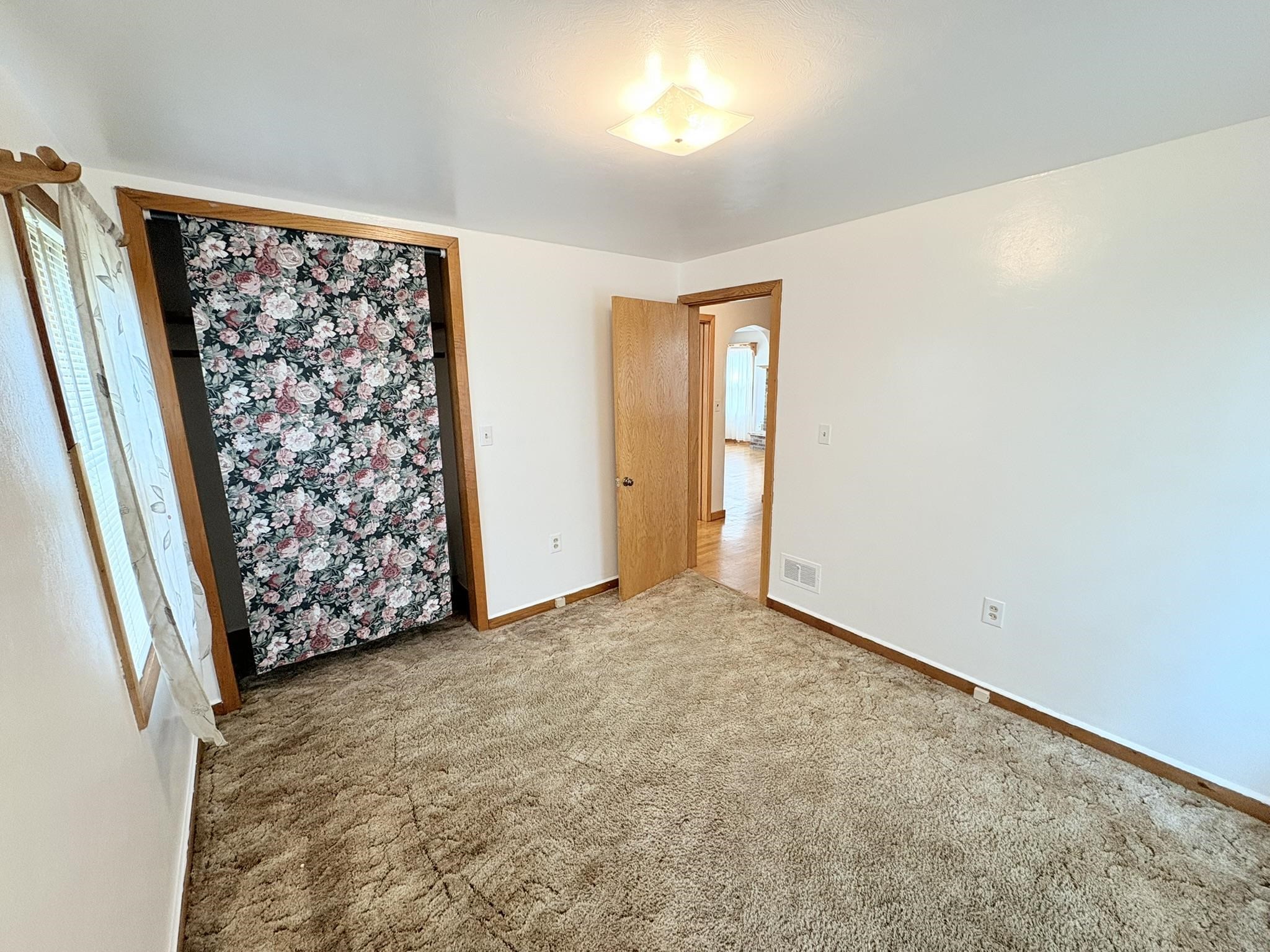 1521 MONROE STREET, Wisconsin Rapids, Wisconsin 54494, 2 Bedrooms Bedrooms, ,1 BathroomBathrooms,Residential,For Sale,1521 MONROE STREET,22601883