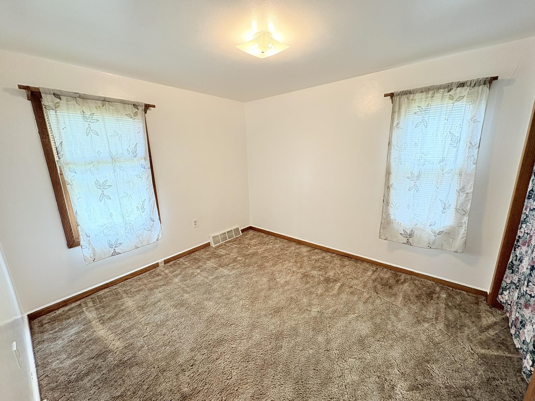 1521 MONROE STREET, Wisconsin Rapids, Wisconsin 54494, 2 Bedrooms Bedrooms, ,1 BathroomBathrooms,Residential,For Sale,1521 MONROE STREET,22601883