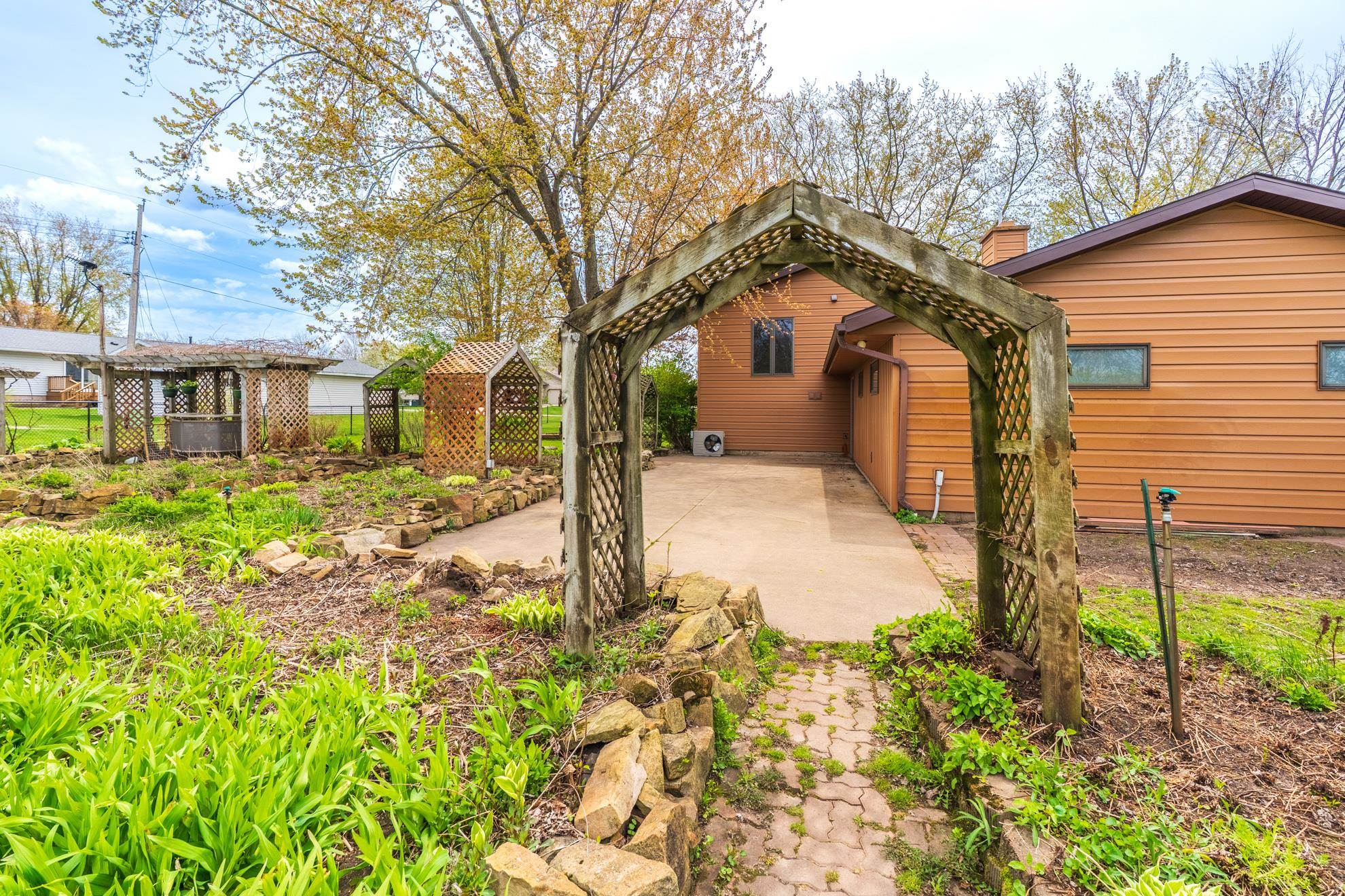 6864 DAIRYLAND LANE, Rudolph, Wisconsin 54475, 4 Bedrooms Bedrooms, ,2 BathroomsBathrooms,Residential,For Sale,6864 DAIRYLAND LANE,22601889