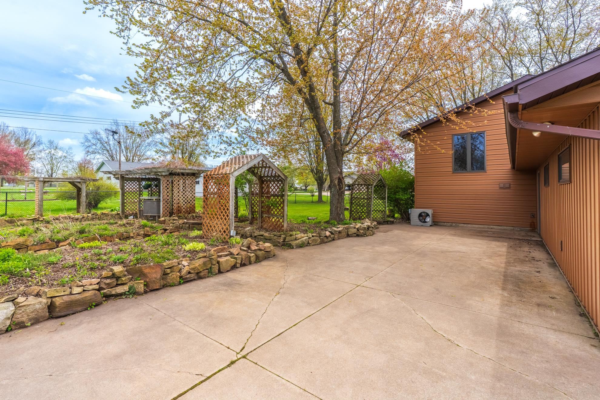 6864 DAIRYLAND LANE, Rudolph, Wisconsin 54475, 4 Bedrooms Bedrooms, ,2 BathroomsBathrooms,Residential,For Sale,6864 DAIRYLAND LANE,22601889