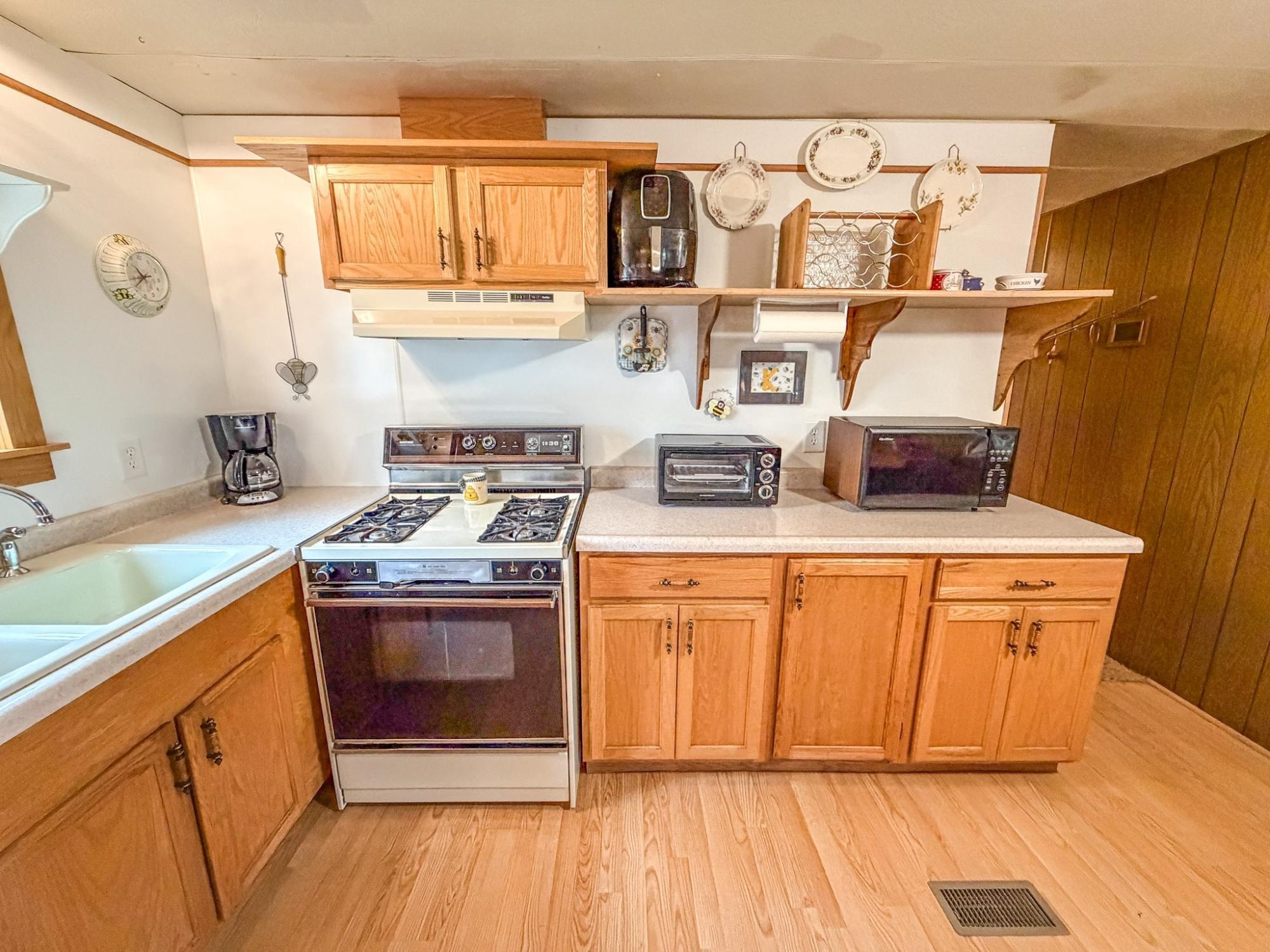 N14054 LINDEN AVENUE, Fifield, Wisconsin 54524, 2 Bedrooms Bedrooms, ,1 BathroomBathrooms,Residential,For Sale,N14054 LINDEN AVENUE,22601895