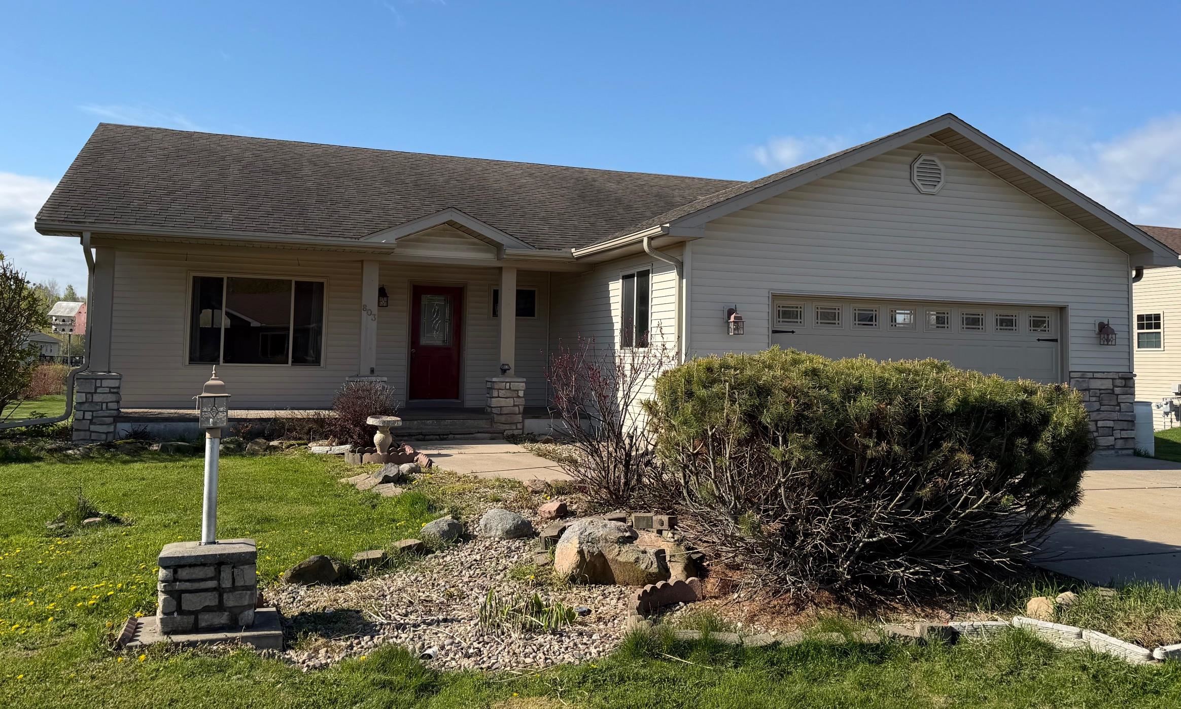 803 W ROBERTS STREET, Spencer, Wisconsin 54479, 2 Bedrooms Bedrooms, ,2 BathroomsBathrooms,Residential,For Sale,803 W ROBERTS STREET,22601898