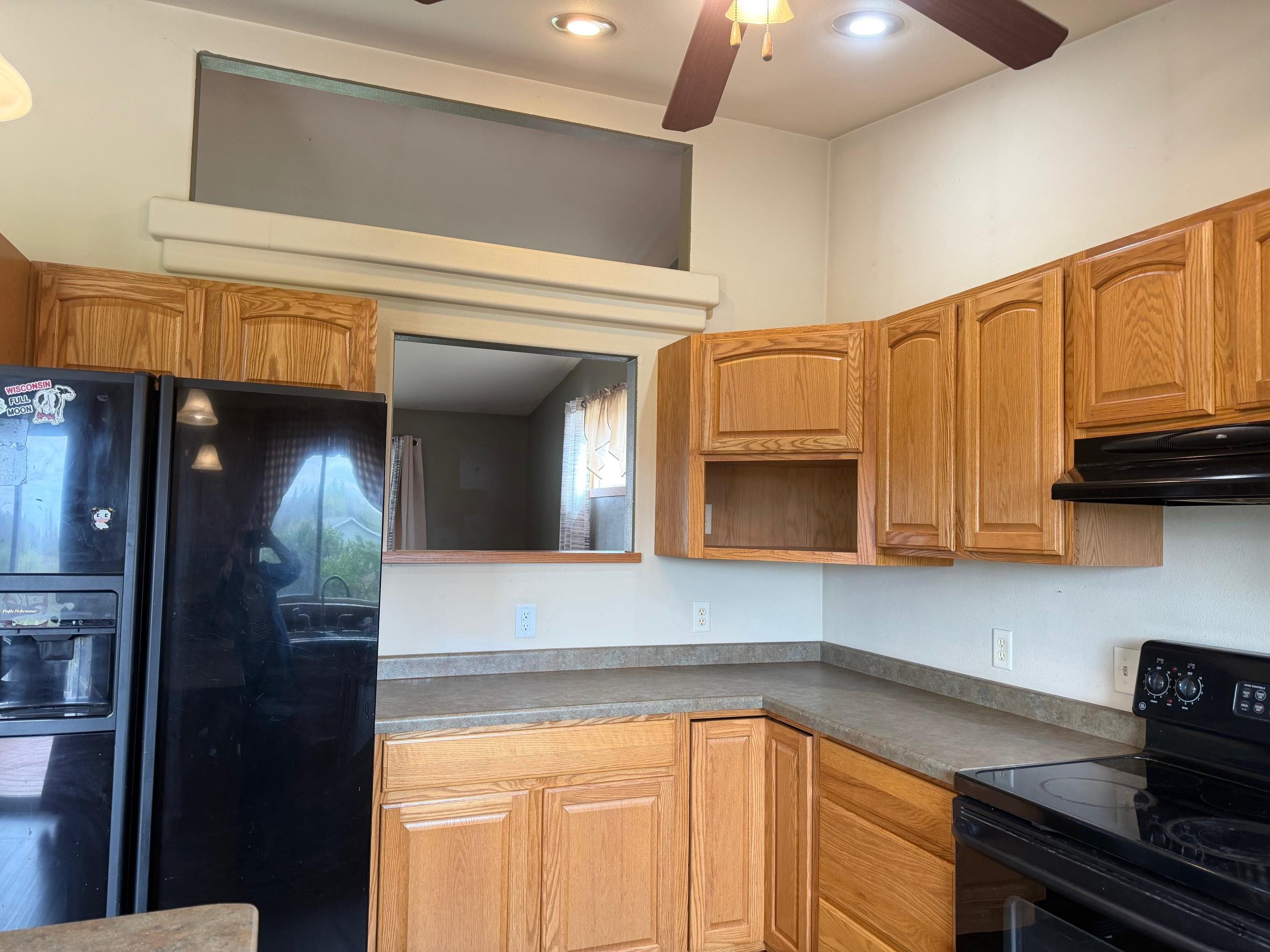 803 W ROBERTS STREET, Spencer, Wisconsin 54479, 2 Bedrooms Bedrooms, ,2 BathroomsBathrooms,Residential,For Sale,803 W ROBERTS STREET,22601898