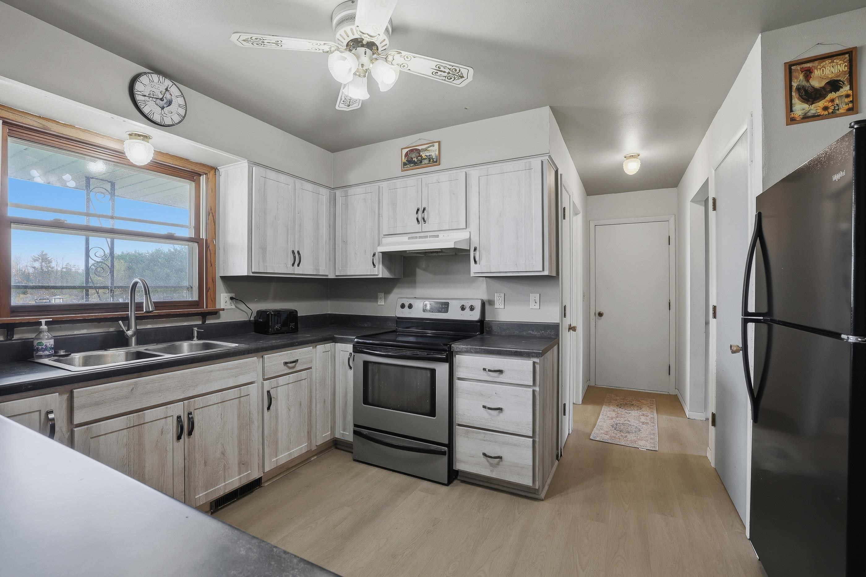 4456 COUNTY ROAD I, Rosholt, Wisconsin 54473, 3 Bedrooms Bedrooms, ,2 BathroomsBathrooms,Residential,For Sale,4456 COUNTY ROAD I,22601906
