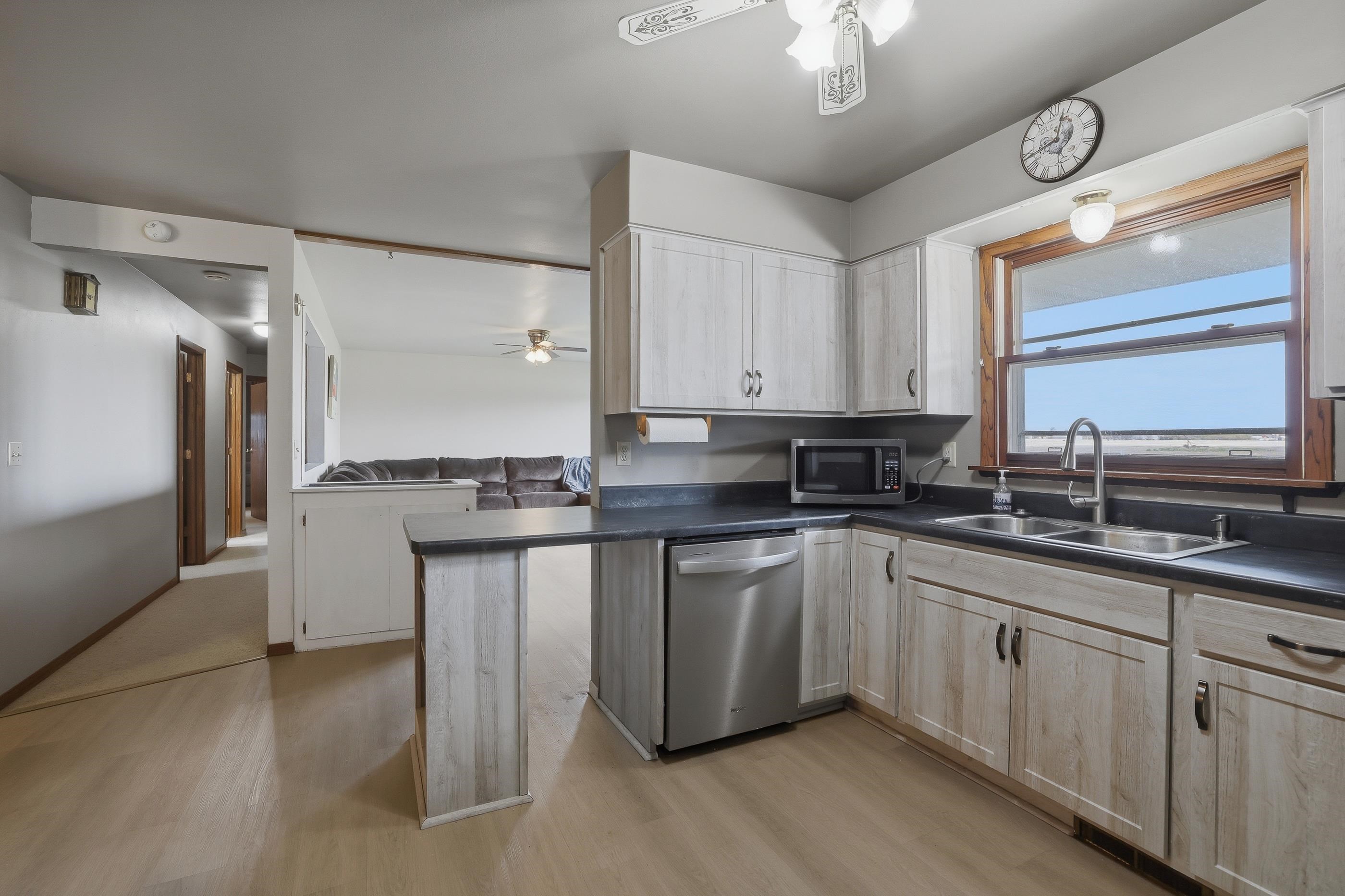4456 COUNTY ROAD I, Rosholt, Wisconsin 54473, 3 Bedrooms Bedrooms, ,2 BathroomsBathrooms,Residential,For Sale,4456 COUNTY ROAD I,22601906