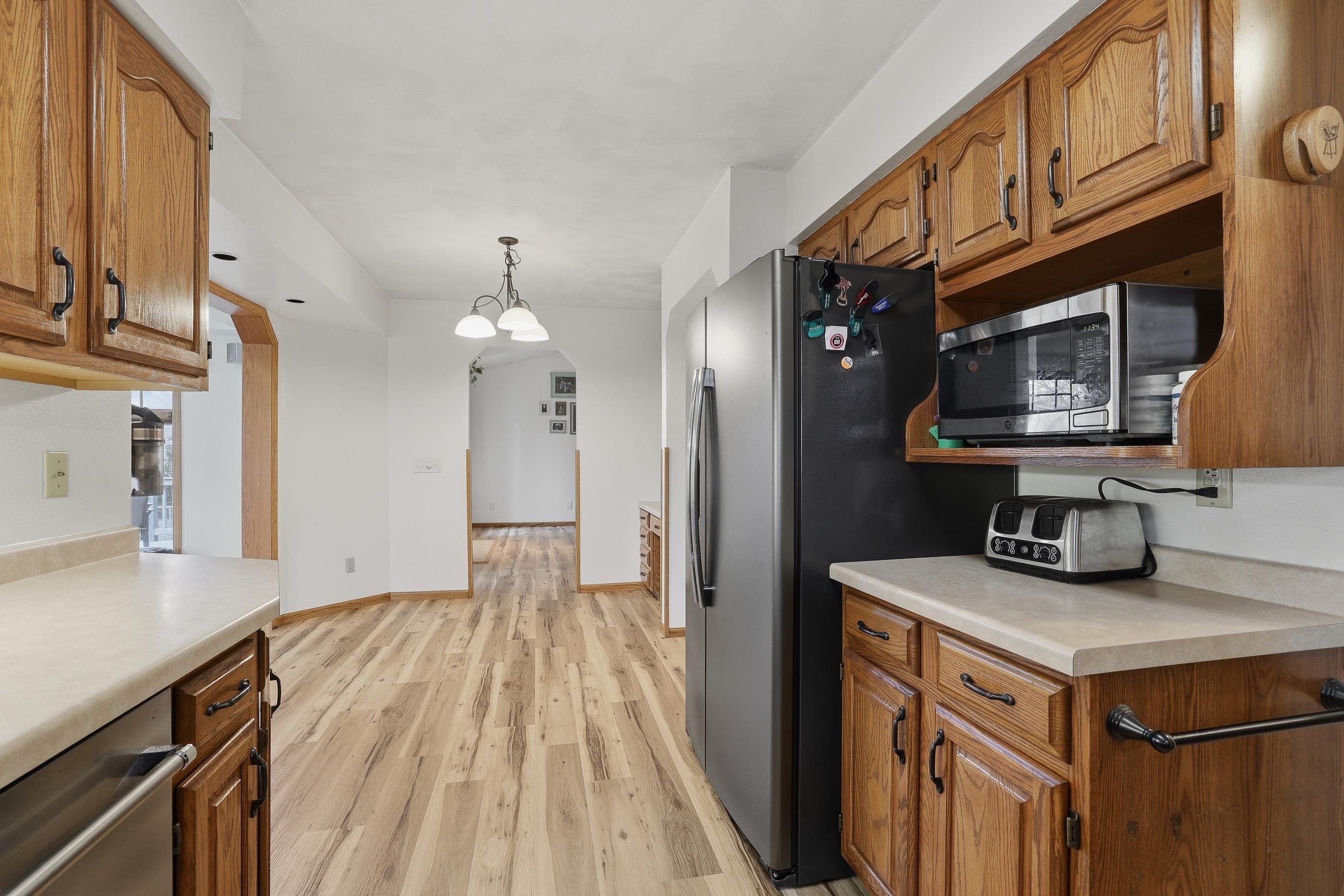 2151 W BREEZEWOOD, Plover, Wisconsin 54467, 5 Bedrooms Bedrooms, ,3 BathroomsBathrooms,Residential,For Sale,2151 W BREEZEWOOD,22601908