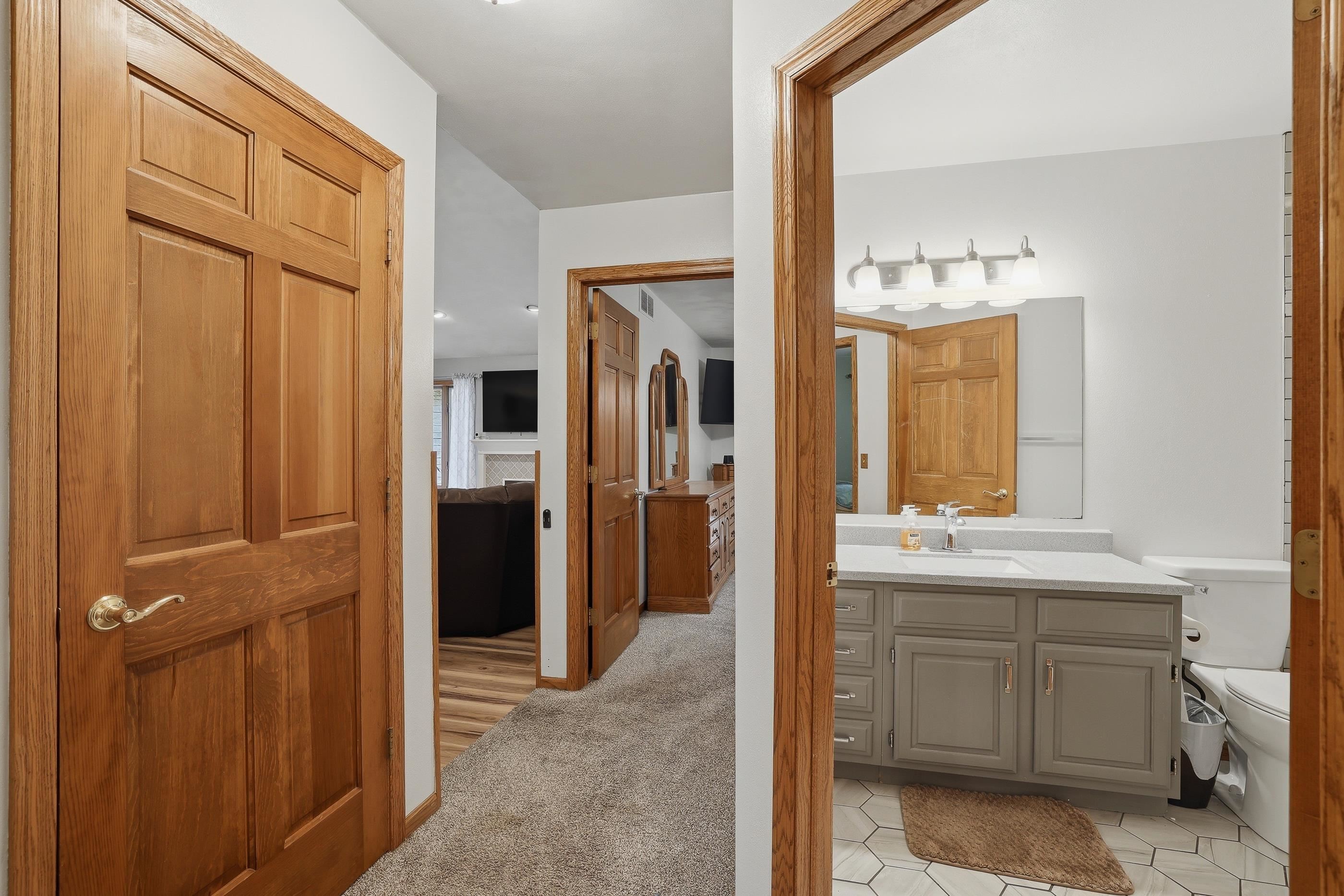 2151 W BREEZEWOOD, Plover, Wisconsin 54467, 5 Bedrooms Bedrooms, ,3 BathroomsBathrooms,Residential,For Sale,2151 W BREEZEWOOD,22601908