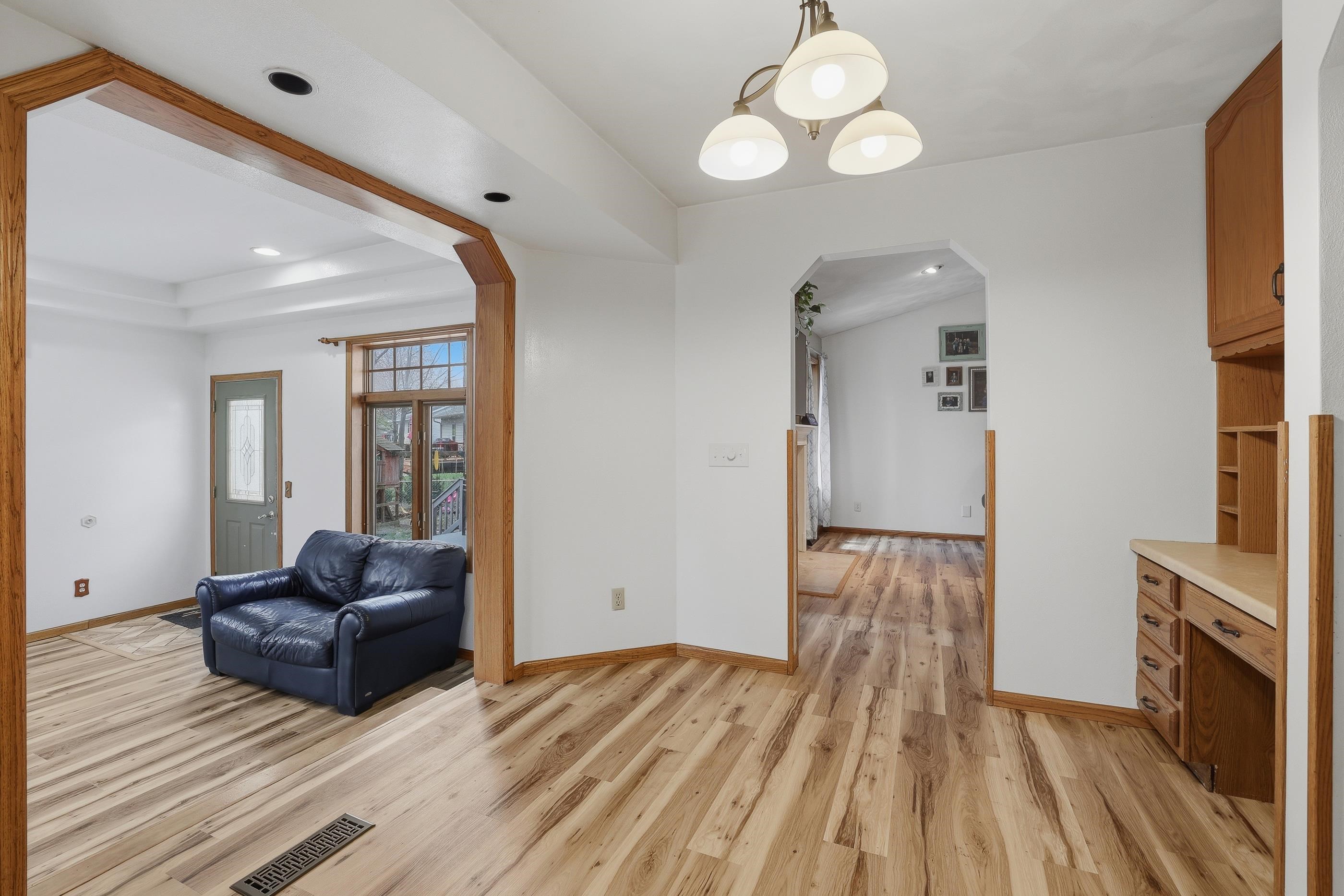 2151 W BREEZEWOOD, Plover, Wisconsin 54467, 5 Bedrooms Bedrooms, ,3 BathroomsBathrooms,Residential,For Sale,2151 W BREEZEWOOD,22601908