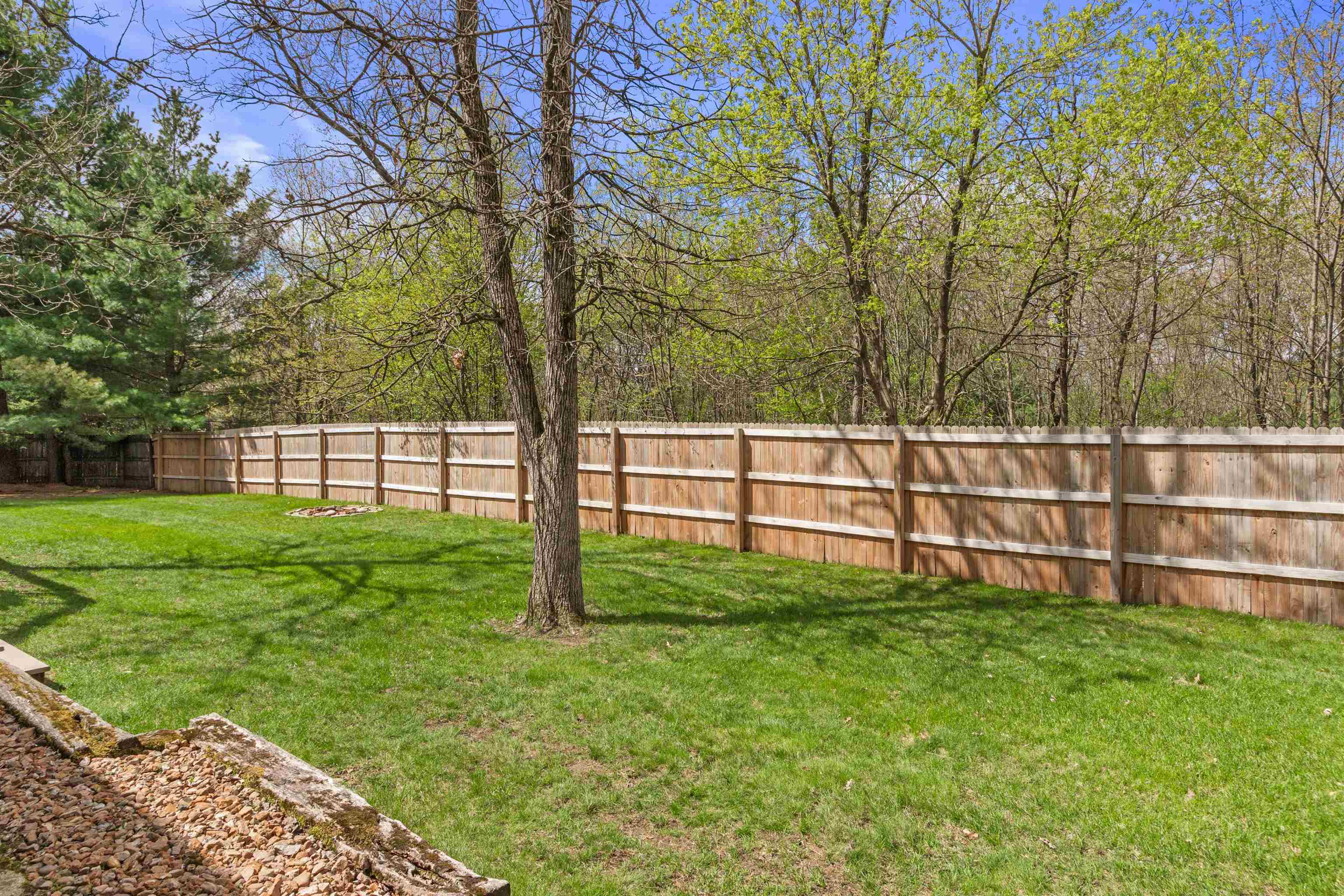 321 CROSSBOW DRIVE, Plover, Wisconsin 54467, 4 Bedrooms Bedrooms, ,3 BathroomsBathrooms,Residential,For Sale,321 CROSSBOW DRIVE,22601910