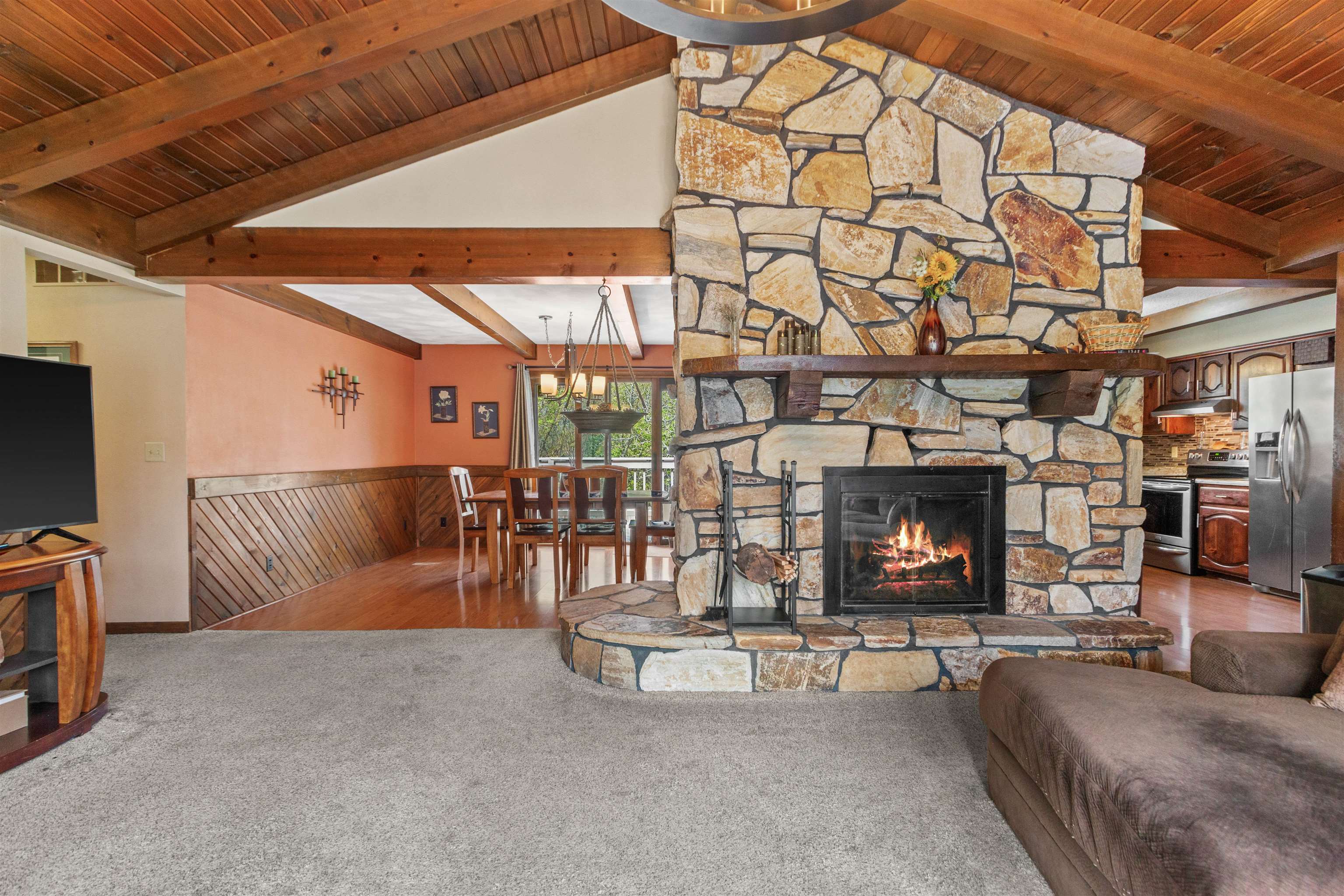 321 CROSSBOW DRIVE, Plover, Wisconsin 54467, 4 Bedrooms Bedrooms, ,3 BathroomsBathrooms,Residential,For Sale,321 CROSSBOW DRIVE,22601910