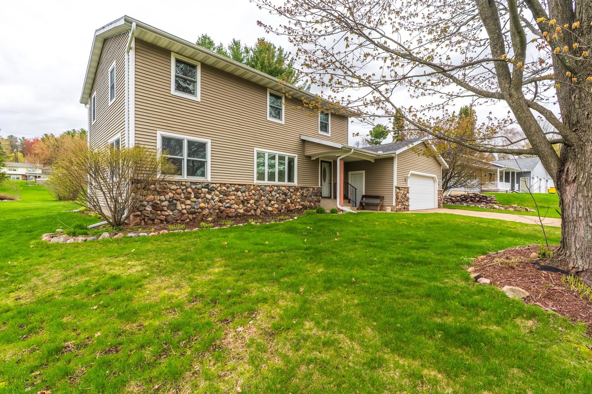 3400 SPRINGDALE AVENUE, Wausau, Wisconsin 54401, 4 Bedrooms Bedrooms, ,2 BathroomsBathrooms,Residential,For Sale,3400 SPRINGDALE AVENUE,22601914