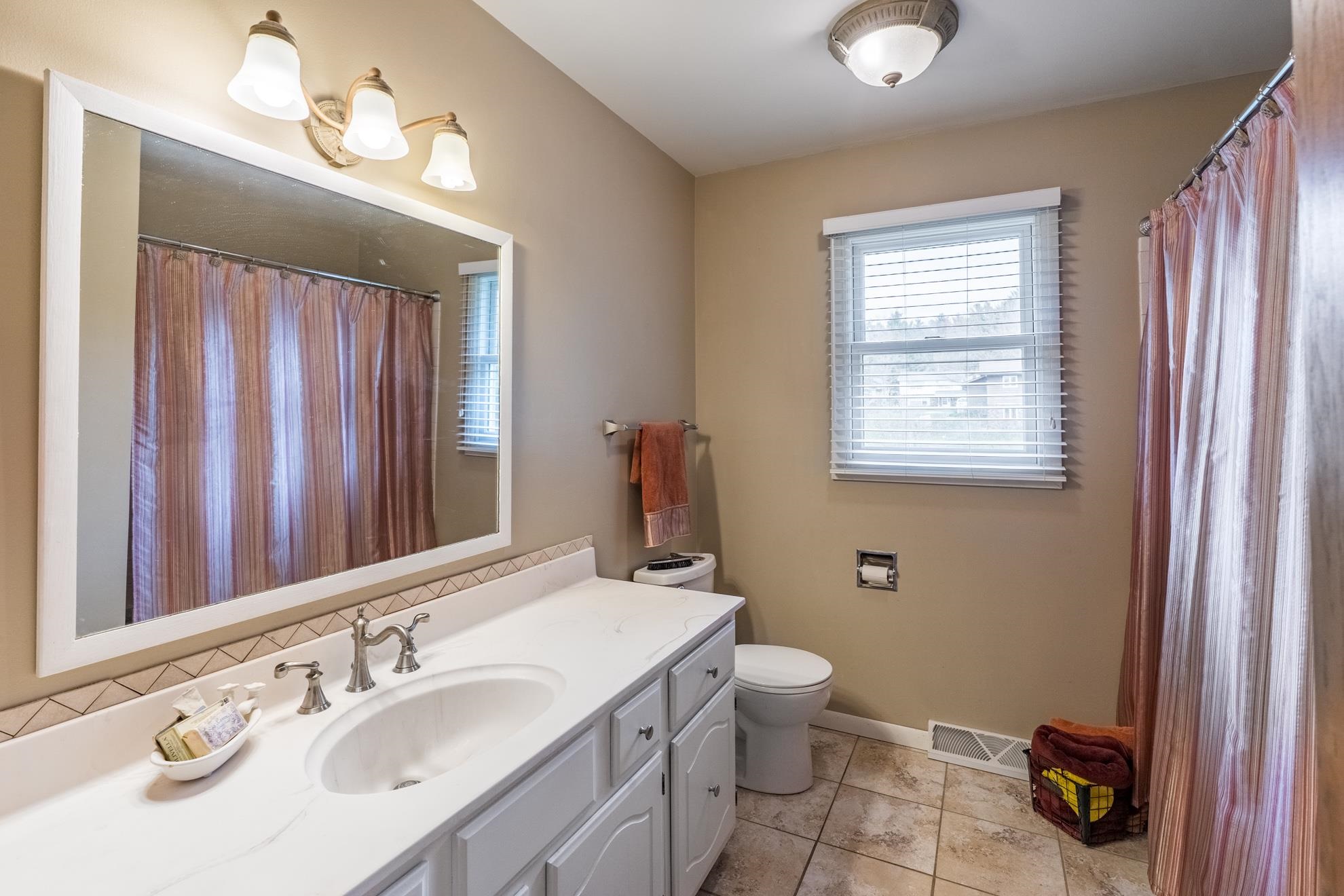 3400 SPRINGDALE AVENUE, Wausau, Wisconsin 54401, 4 Bedrooms Bedrooms, ,2 BathroomsBathrooms,Residential,For Sale,3400 SPRINGDALE AVENUE,22601914