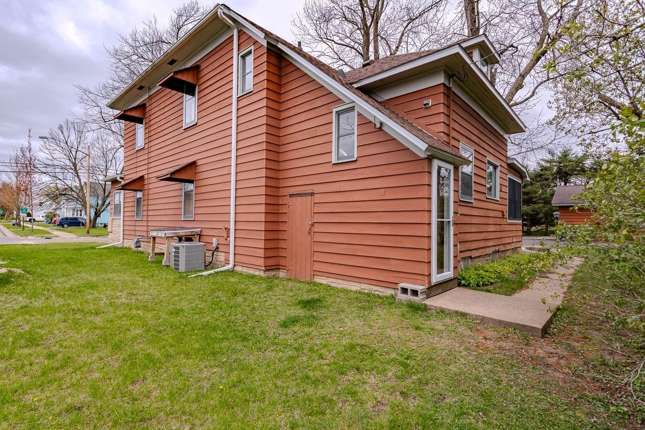 1403 WATER STREET, Merrill, Wisconsin 54452, 4 Bedrooms Bedrooms, ,3 BathroomsBathrooms,Residential,For Sale,1403 WATER STREET,22601917