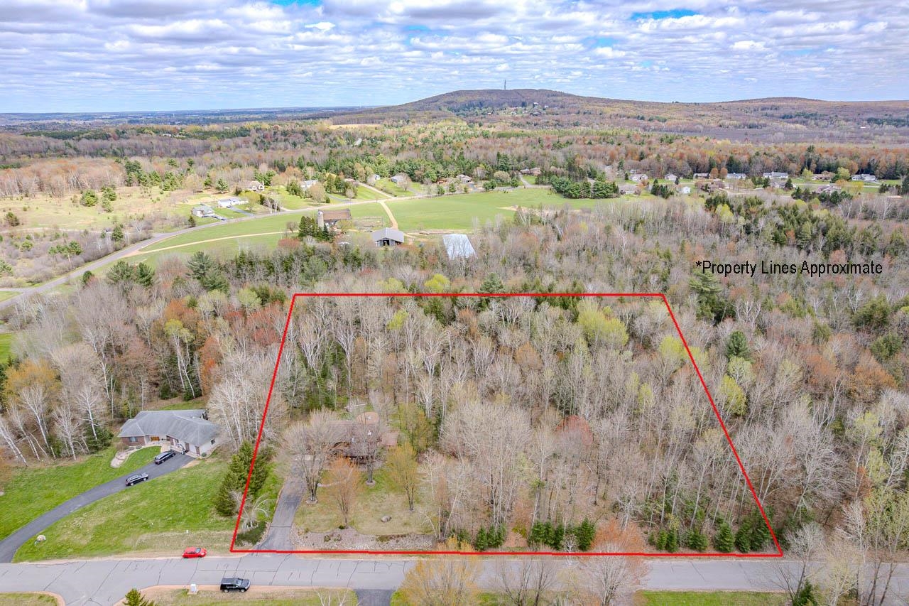 223163 RASPBERRY LANE, Wausau, Wisconsin 54401, 3 Bedrooms Bedrooms, ,2 BathroomsBathrooms,Residential,For Sale,223163 RASPBERRY LANE,22601918