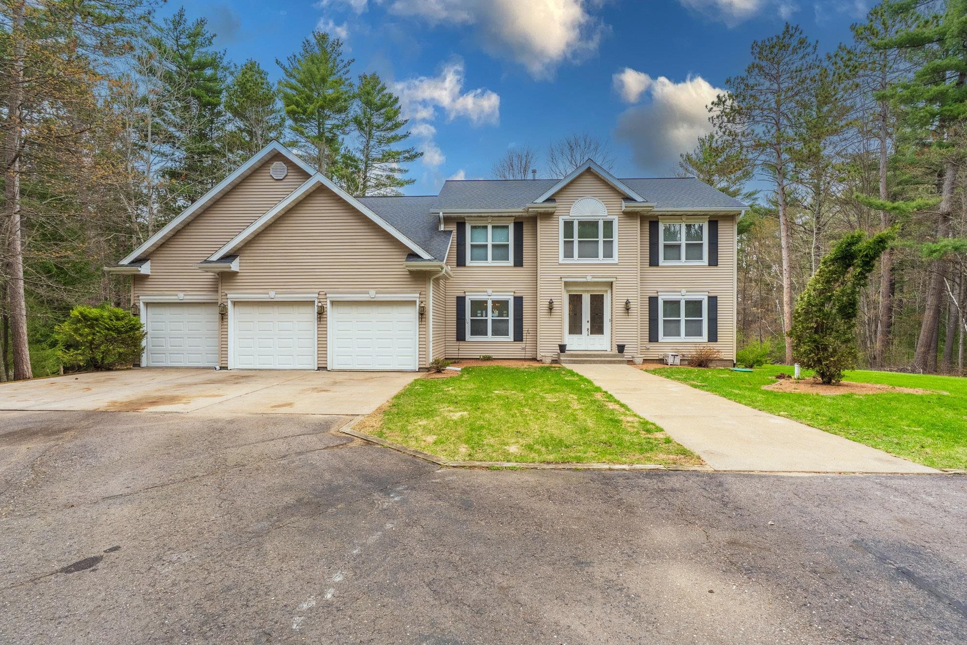 N11777 DEER LAKE ROAD, Tomahawk, Wisconsin 54487, 4 Bedrooms Bedrooms, ,3 BathroomsBathrooms,Residential,For Sale,N11777 DEER LAKE ROAD,22601919