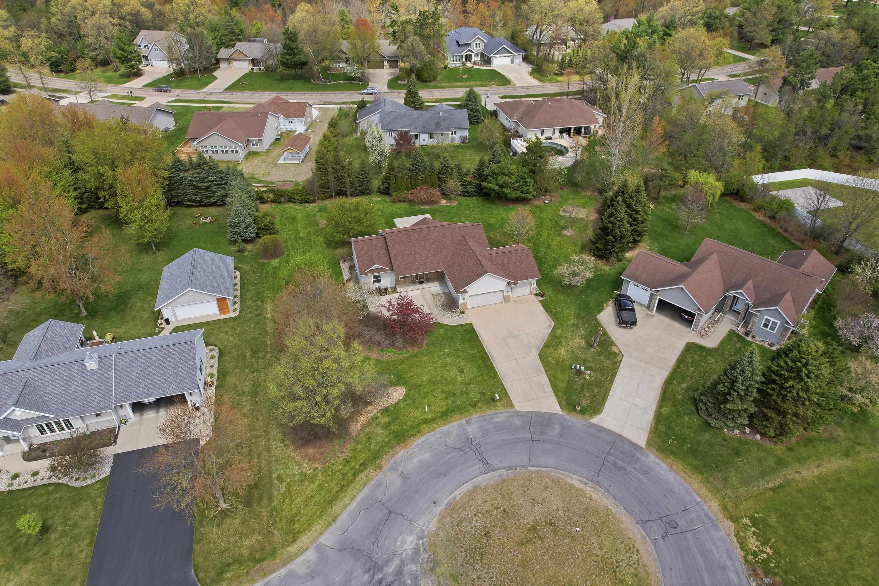 4580 STILL MEADOW LANE, Plover, Wisconsin 54467, 4 Bedrooms Bedrooms, ,3 BathroomsBathrooms,Residential,For Sale,4580 STILL MEADOW LANE,22601924