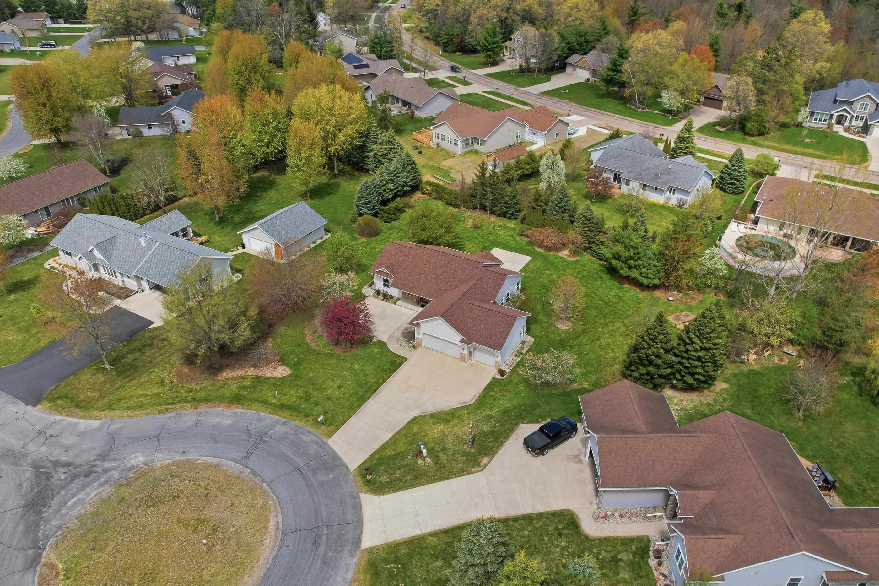 4580 STILL MEADOW LANE, Plover, Wisconsin 54467, 4 Bedrooms Bedrooms, ,3 BathroomsBathrooms,Residential,For Sale,4580 STILL MEADOW LANE,22601924