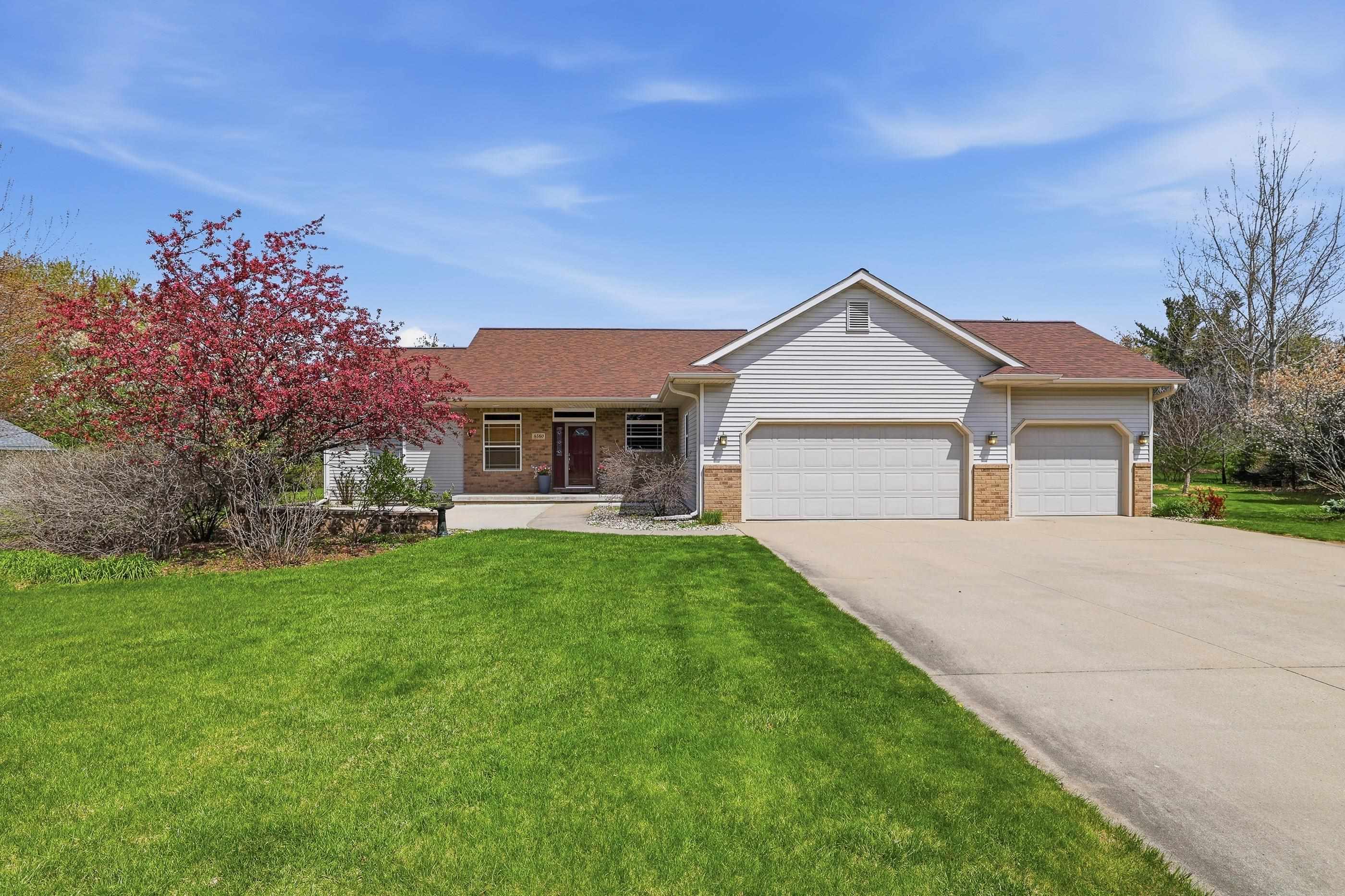 4580 STILL MEADOW LANE, Plover, Wisconsin 54467, 4 Bedrooms Bedrooms, ,3 BathroomsBathrooms,Residential,For Sale,4580 STILL MEADOW LANE,22601924