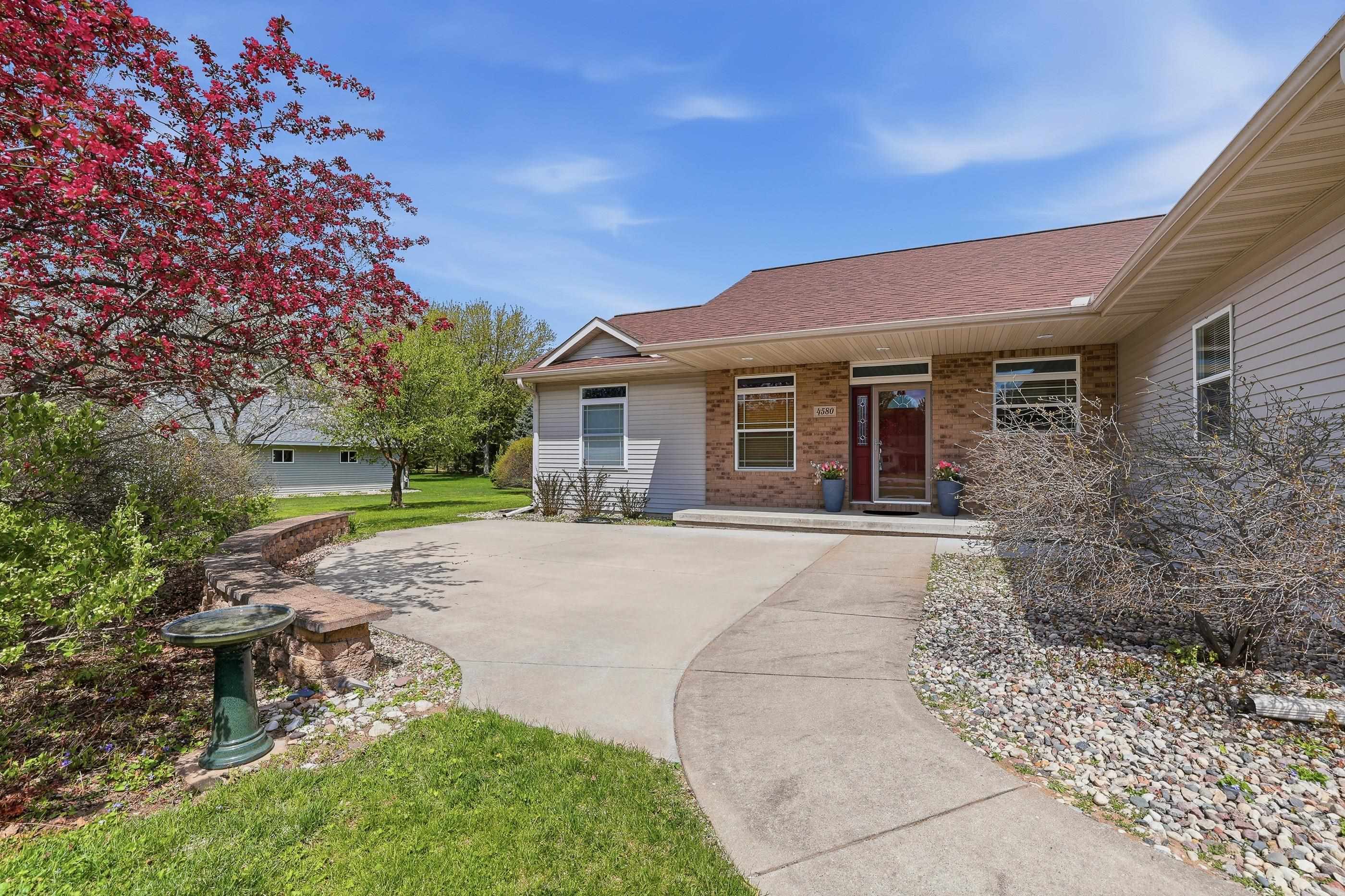 4580 STILL MEADOW LANE, Plover, Wisconsin 54467, 4 Bedrooms Bedrooms, ,3 BathroomsBathrooms,Residential,For Sale,4580 STILL MEADOW LANE,22601924