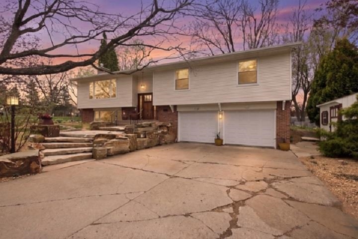 1100 W ONSTAD DRIVE, Marshfield, Wisconsin 54449, 4 Bedrooms Bedrooms, ,3 BathroomsBathrooms,Residential,For Sale,1100 W ONSTAD DRIVE,22601926