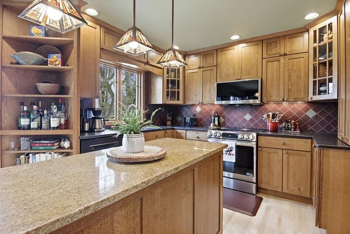 1100 W ONSTAD DRIVE, Marshfield, Wisconsin 54449, 4 Bedrooms Bedrooms, ,3 BathroomsBathrooms,Residential,For Sale,1100 W ONSTAD DRIVE,22601926