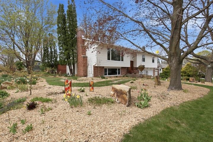 1100 W ONSTAD DRIVE, Marshfield, Wisconsin 54449, 4 Bedrooms Bedrooms, ,3 BathroomsBathrooms,Residential,For Sale,1100 W ONSTAD DRIVE,22601926