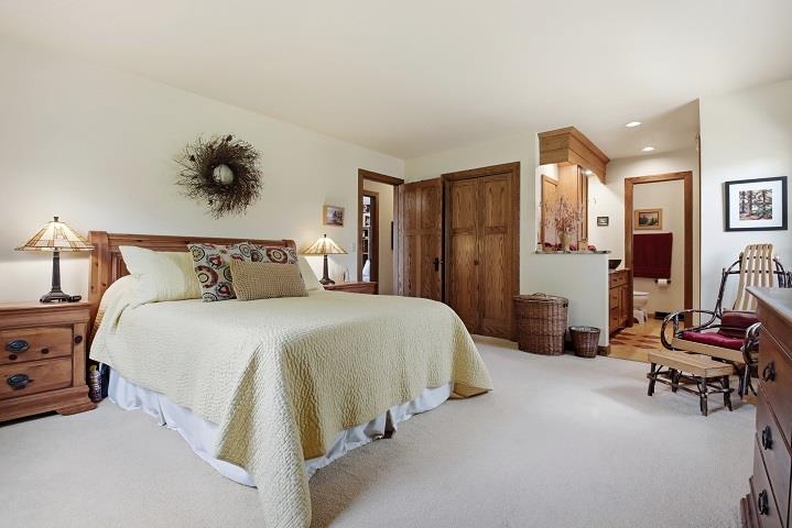 1100 W ONSTAD DRIVE, Marshfield, Wisconsin 54449, 4 Bedrooms Bedrooms, ,3 BathroomsBathrooms,Residential,For Sale,1100 W ONSTAD DRIVE,22601926