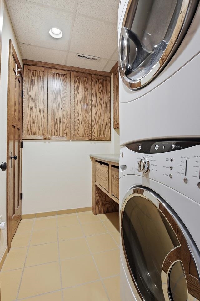 1100 W ONSTAD DRIVE, Marshfield, Wisconsin 54449, 4 Bedrooms Bedrooms, ,3 BathroomsBathrooms,Residential,For Sale,1100 W ONSTAD DRIVE,22601926