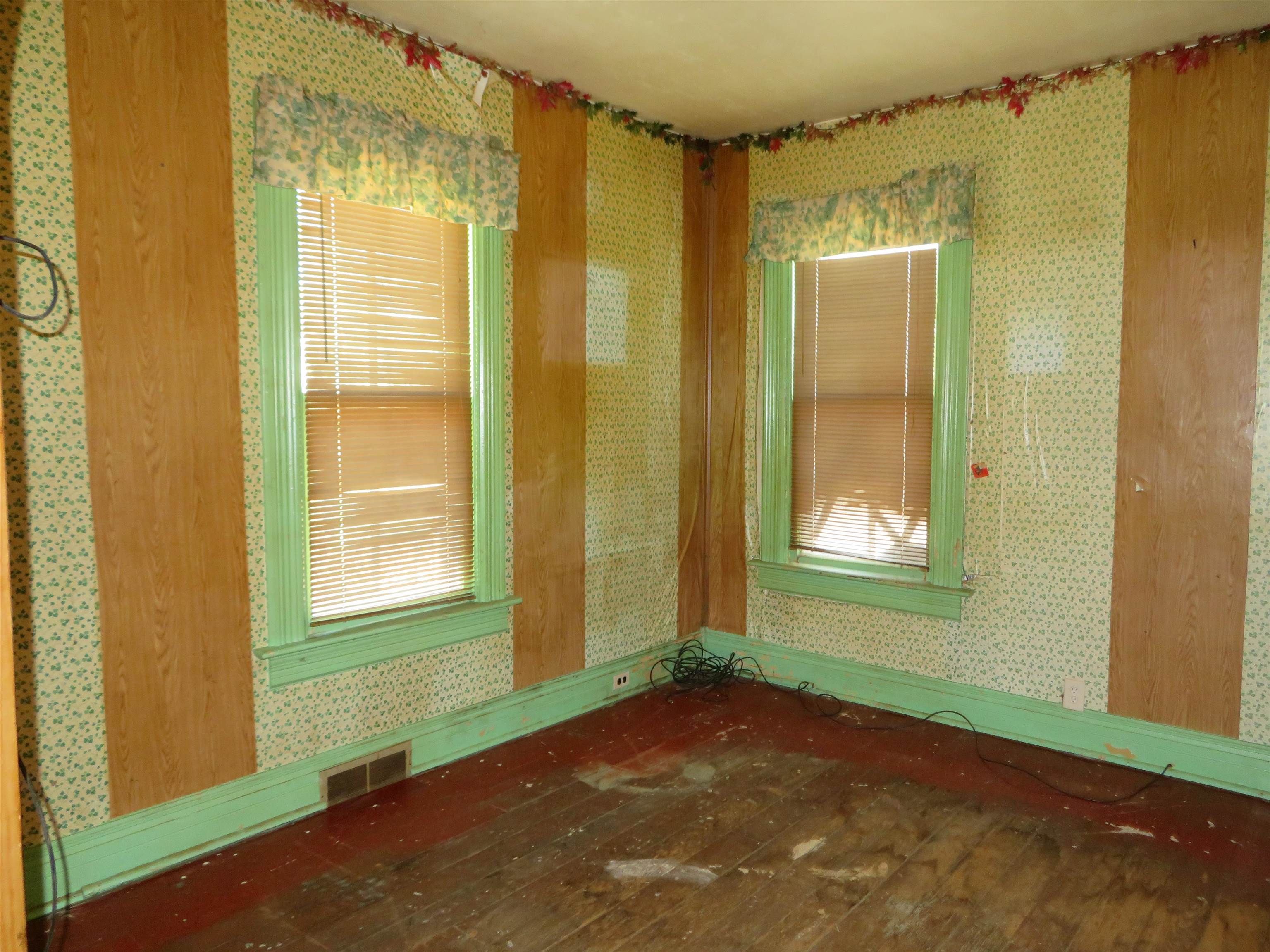 507 COTTAGE STREET, Merrill, Wisconsin 54452, 4 Bedrooms Bedrooms, ,1 BathroomBathrooms,Residential,For Sale,507 COTTAGE STREET,22601927