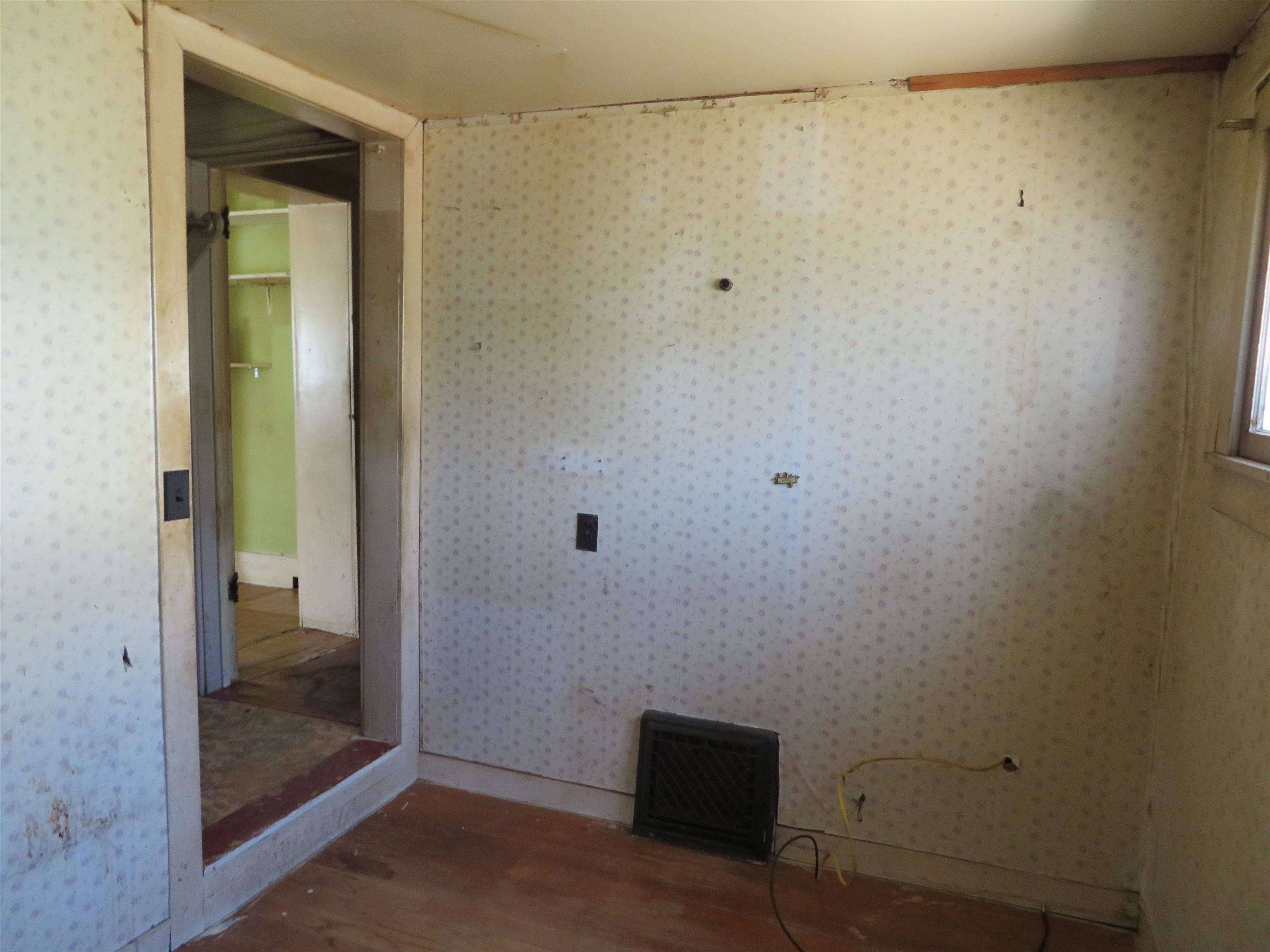 507 COTTAGE STREET, Merrill, Wisconsin 54452, 4 Bedrooms Bedrooms, ,1 BathroomBathrooms,Residential,For Sale,507 COTTAGE STREET,22601927